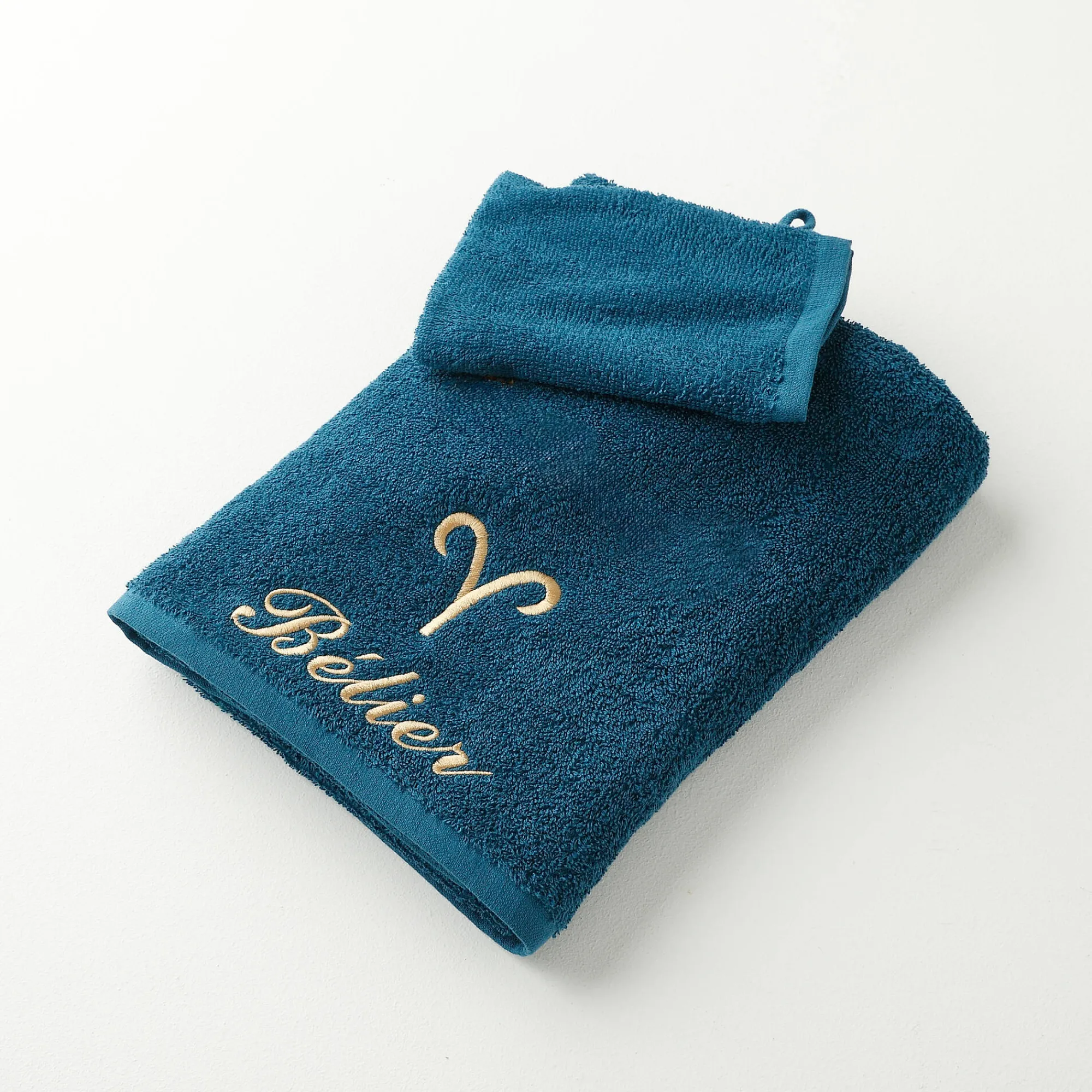 Badhanddoek<Blancheporte Handdoeken met "Bélier" borduursel - 420 g/m2 pauwblauw