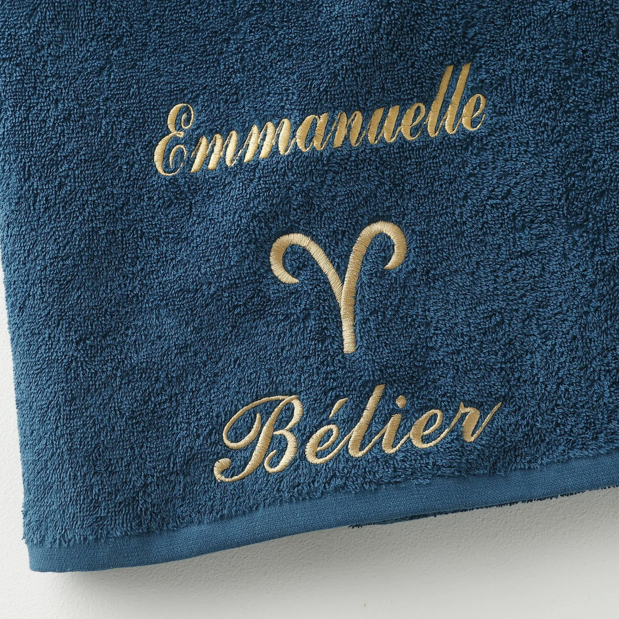 Badhanddoek<Blancheporte Handdoeken met "Bélier" borduursel, personaliseerbaar - 420 g/m2 pauwblauw