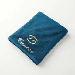 Badhanddoek<Blancheporte Handdoeken met "Cancer" borduursel - 420 g/m2 pauwblauw