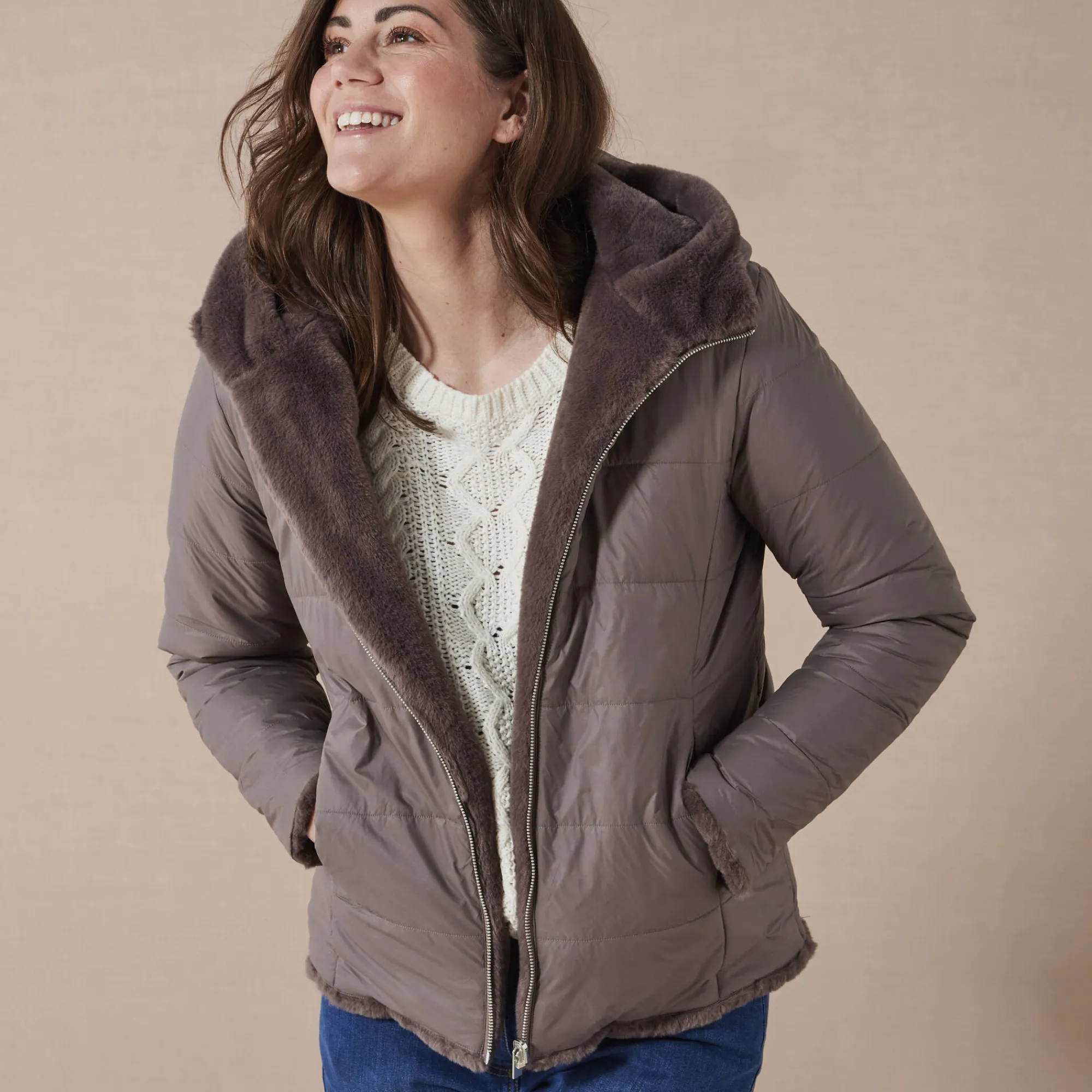 Parka En Donsjas<Blancheporte Jas in nepbont, omkeerbaar tot gewatteerde jas donkertaupe