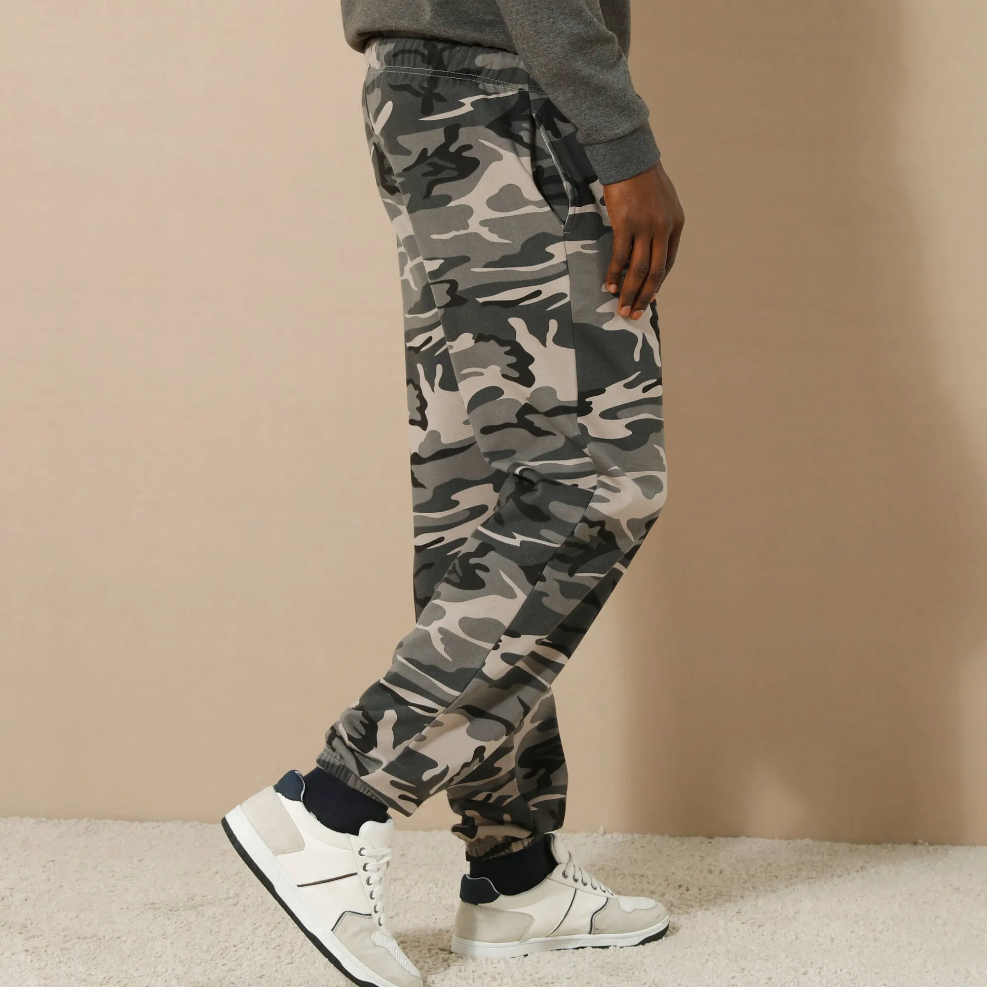 Broek<Blancheporte Joggingbroek in molton met elastische pijponderkanten camouflagegrijs