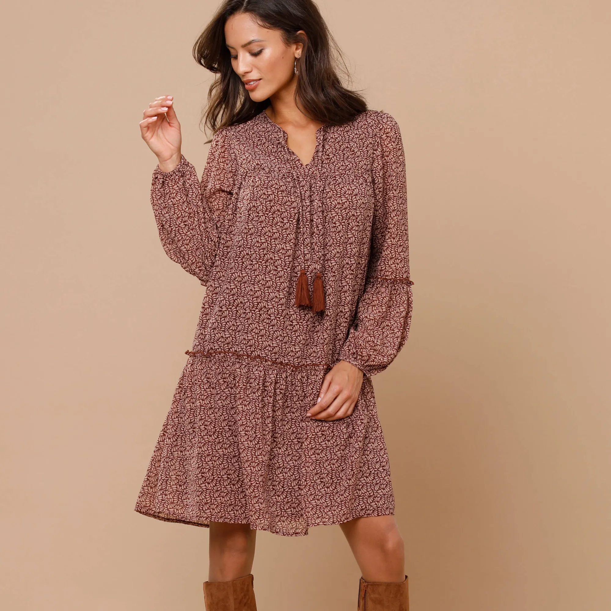 Jurk<Lora Zellini Jurk in bedrukte voile chocolade / beige