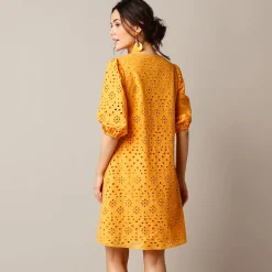 Jurk<Blancheporte Jurk met broderie anglaise en 3/4-mouwen saffraangeel