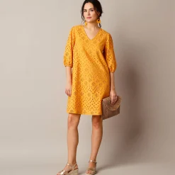 Jurk<Blancheporte Jurk met broderie anglaise en 3/4-mouwen saffraangeel