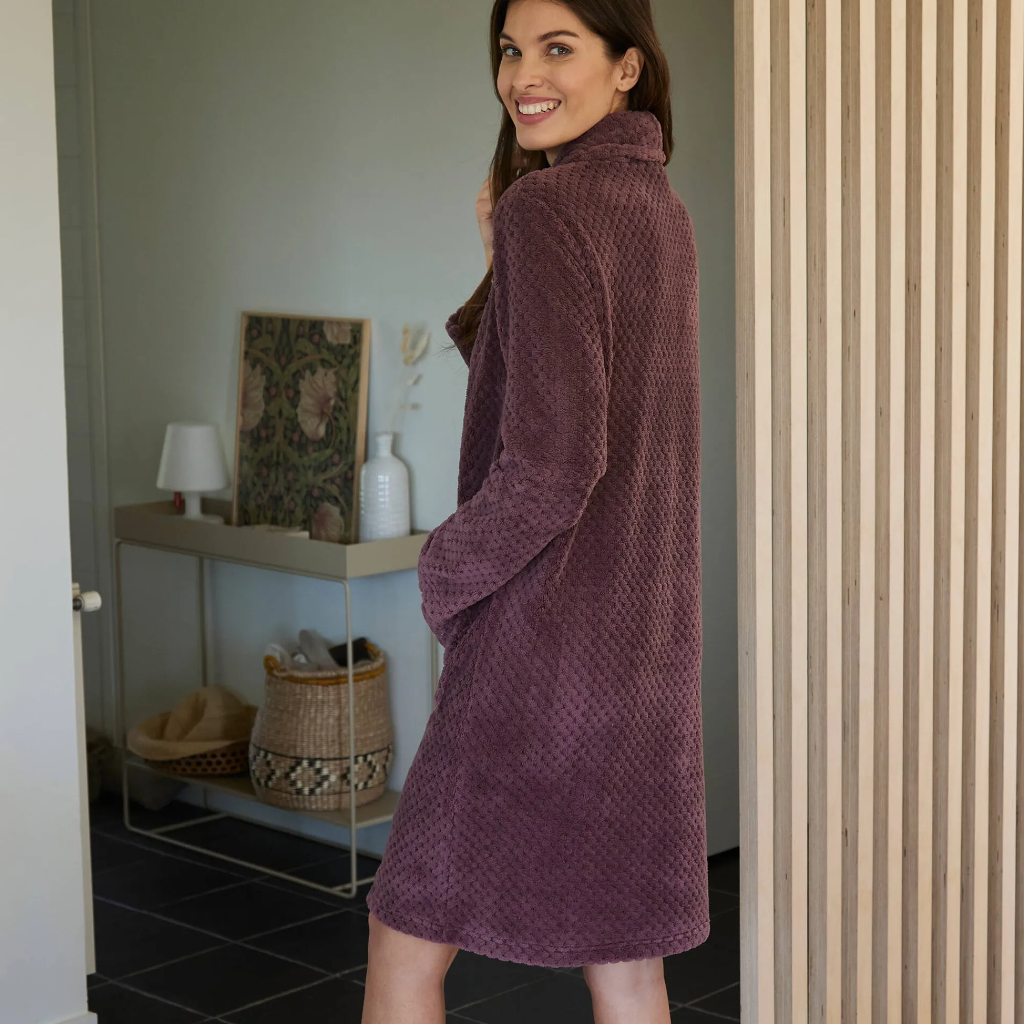 Peignoir En Kamerjas<Blancheporte Kamerjas in fleecetricot met sjaalkraag - 95 cm lang taupe