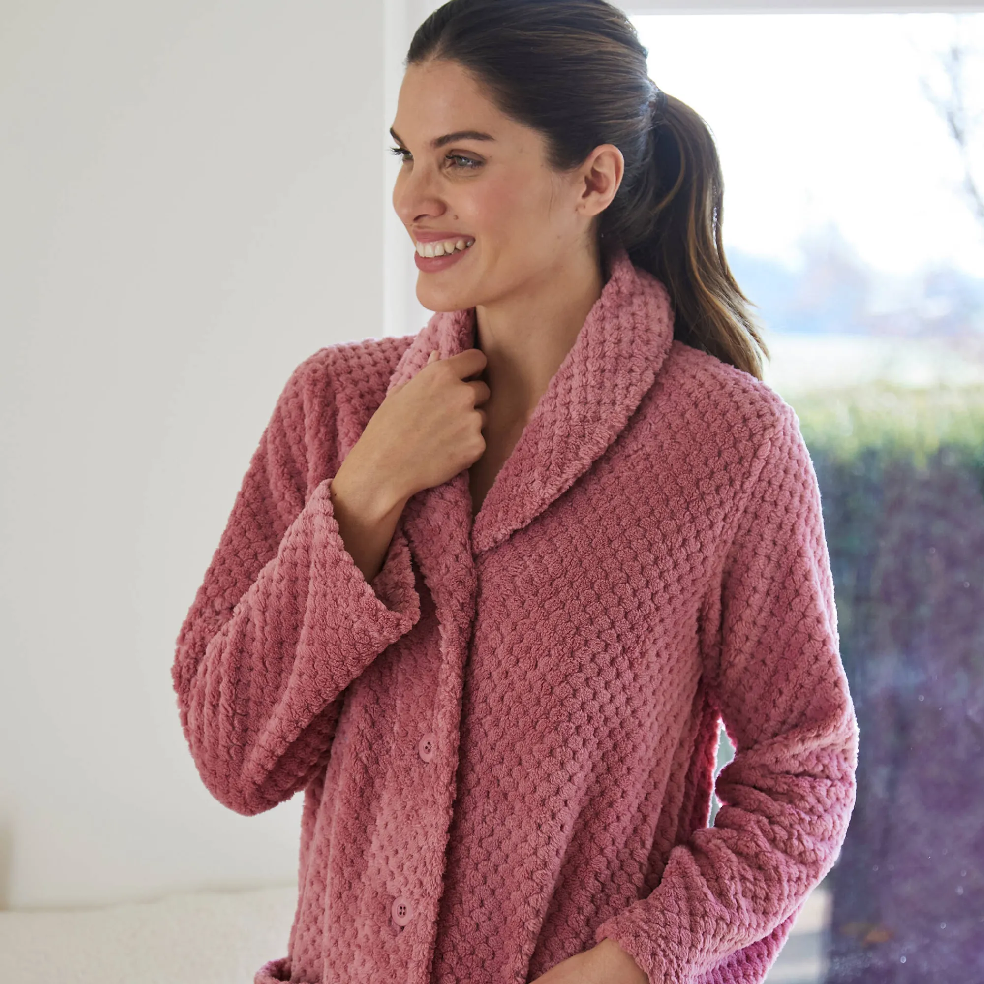 Peignoir En Kamerjas<Blancheporte Kamerjas in fleecetricot met sjaalkraag - 120 cm lang roze