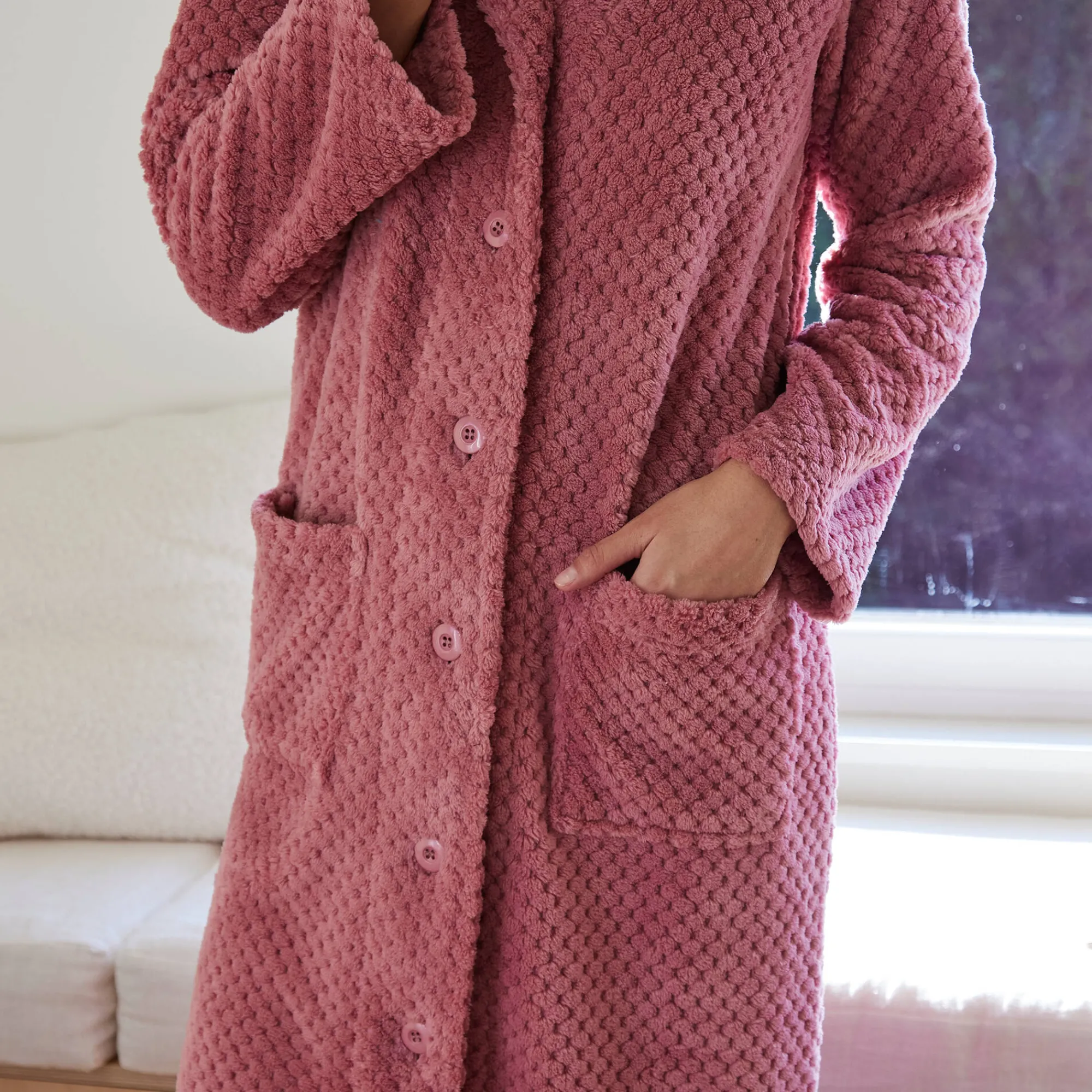Peignoir En Kamerjas<Blancheporte Kamerjas in fleecetricot met sjaalkraag - 120 cm lang roze