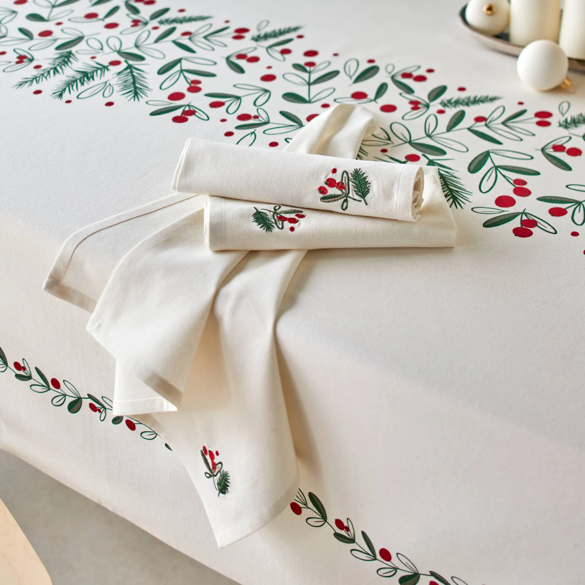 Feesttafel|Tafellaken En Tafelloper<Blancheporte Katoenen tafellaken met blaadjesprint naturel