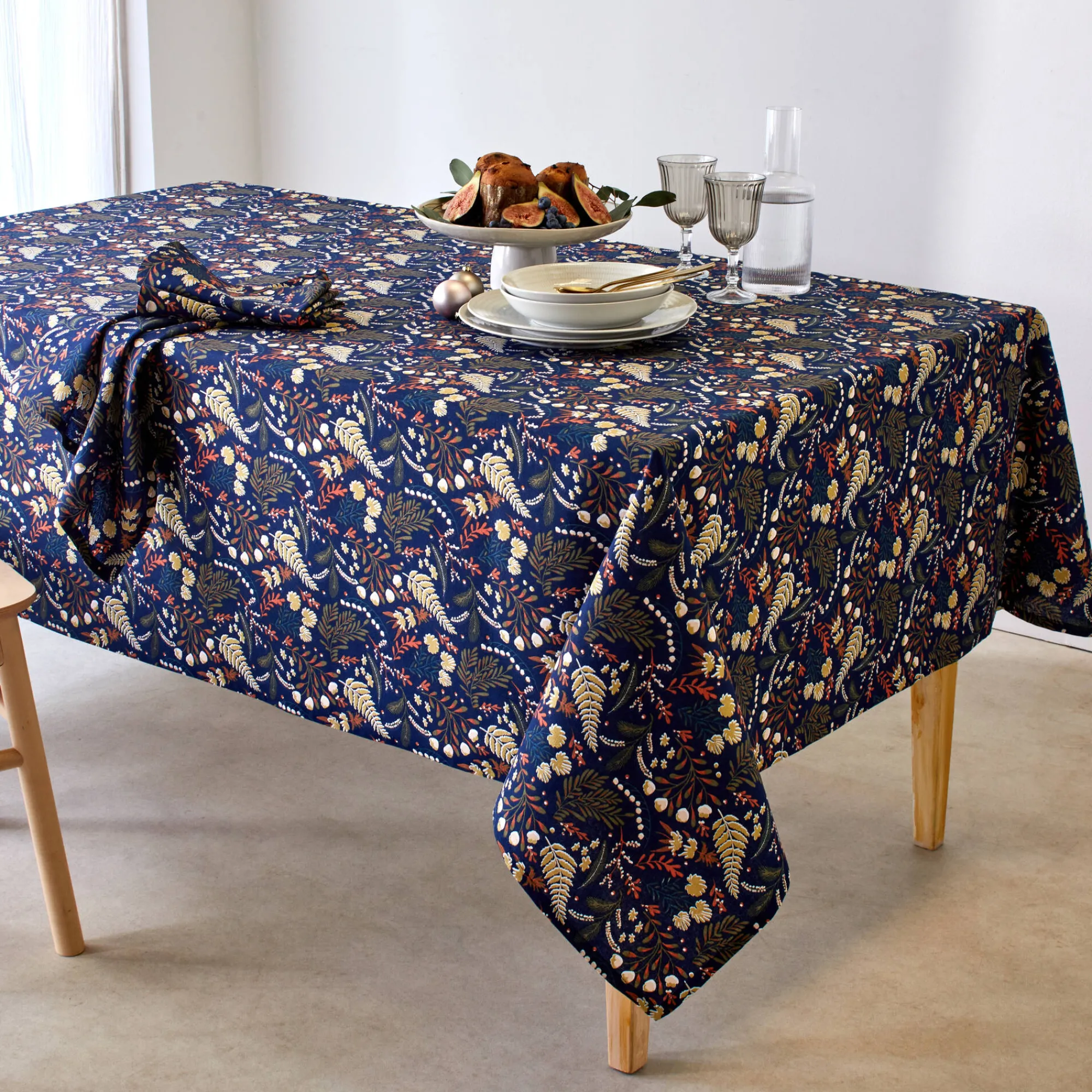 Feesttafel|Tafellaken En Tafelloper<Blancheporte Katoenen tafellaken met plantenprint marine