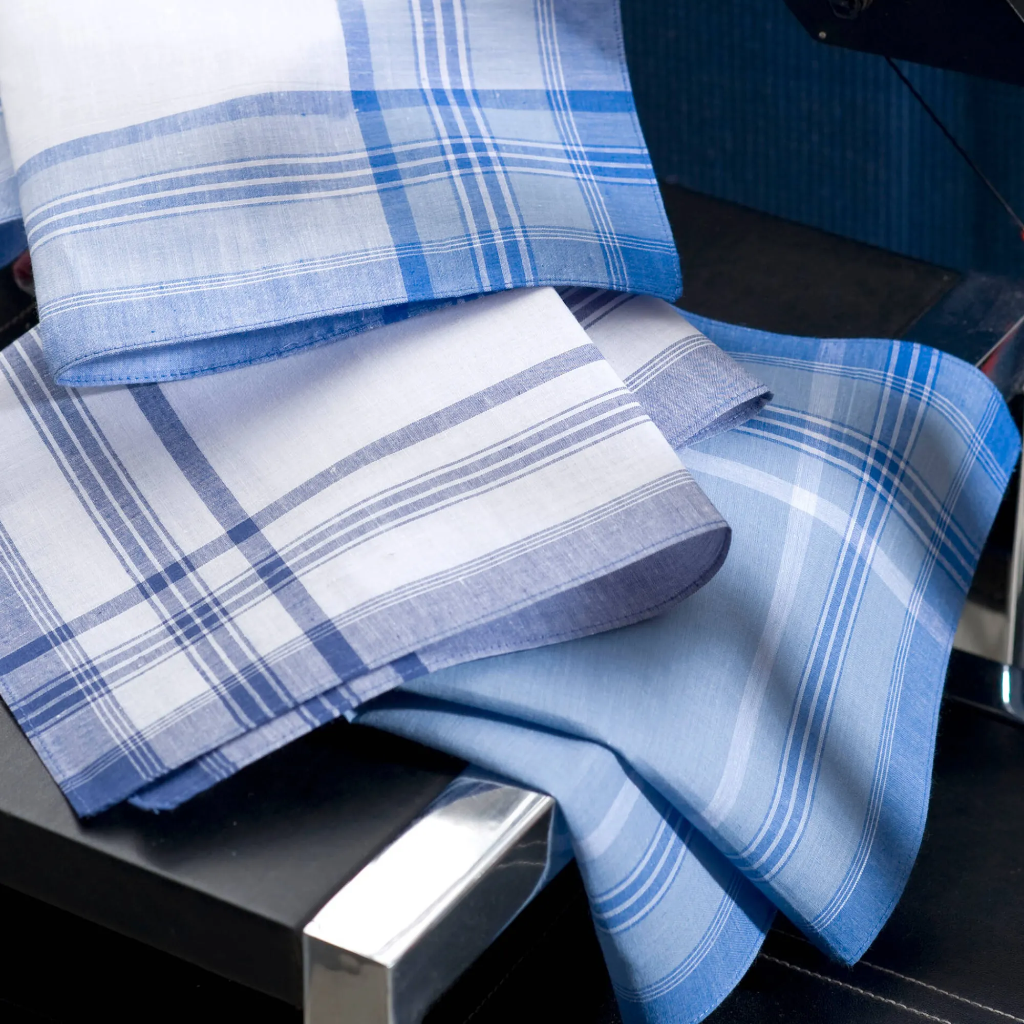 Zakdoeken<Blancheporte Katoenen zakdoeken met ingeweven strepen - set van 12 wit / blauw