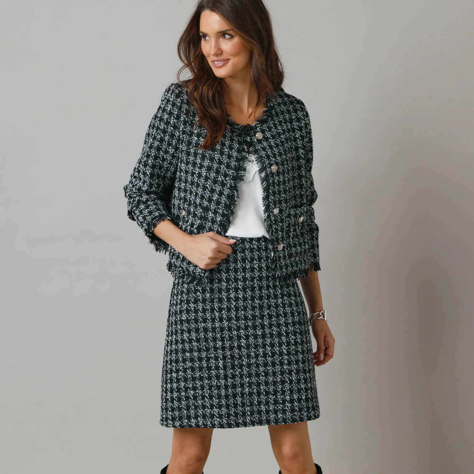 Jas En Mantel<Lora Zellini Kort jasje in tweed zwart / ecru