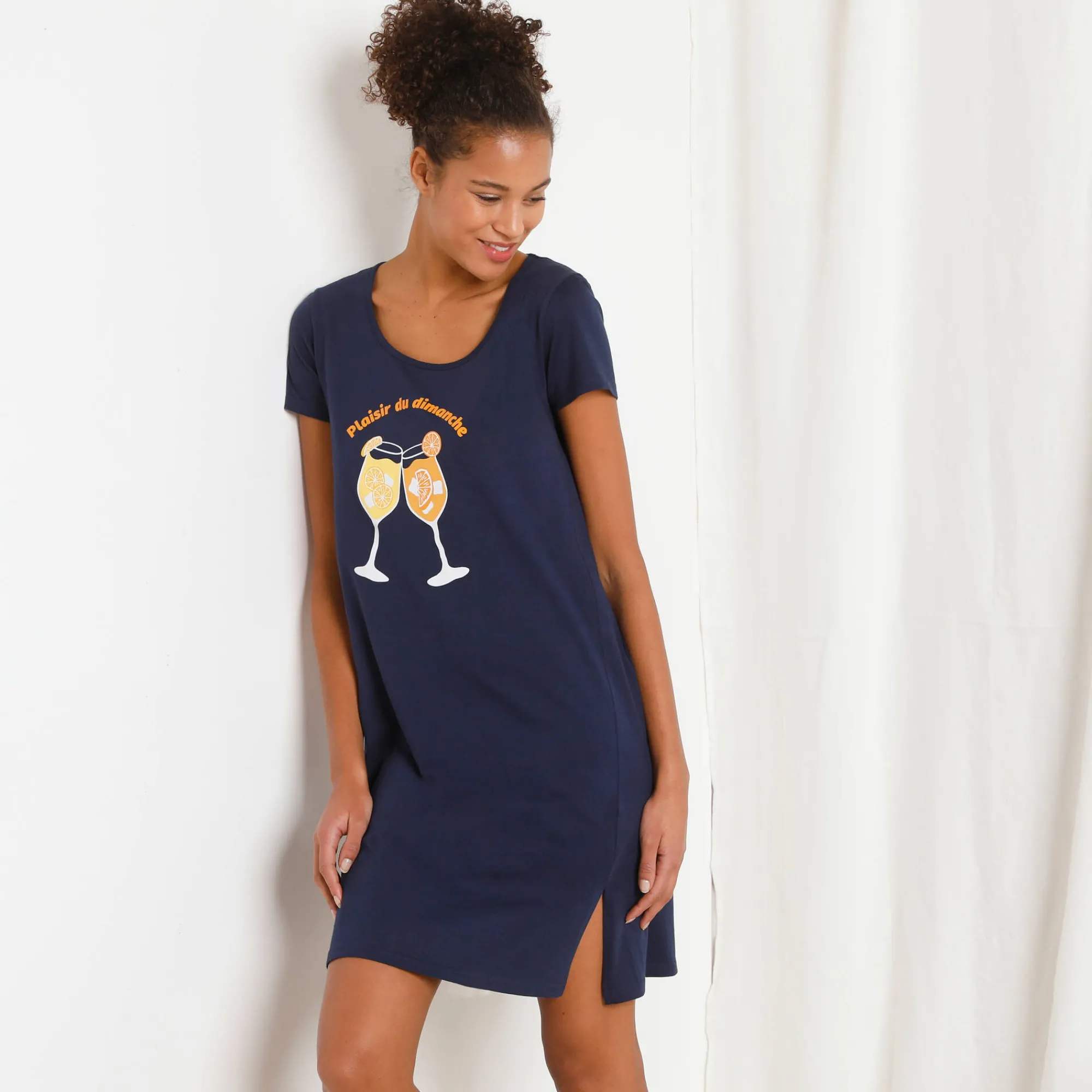 Nachthemd<Blancheporte Kort nachthemd met 'cocktail' print marine