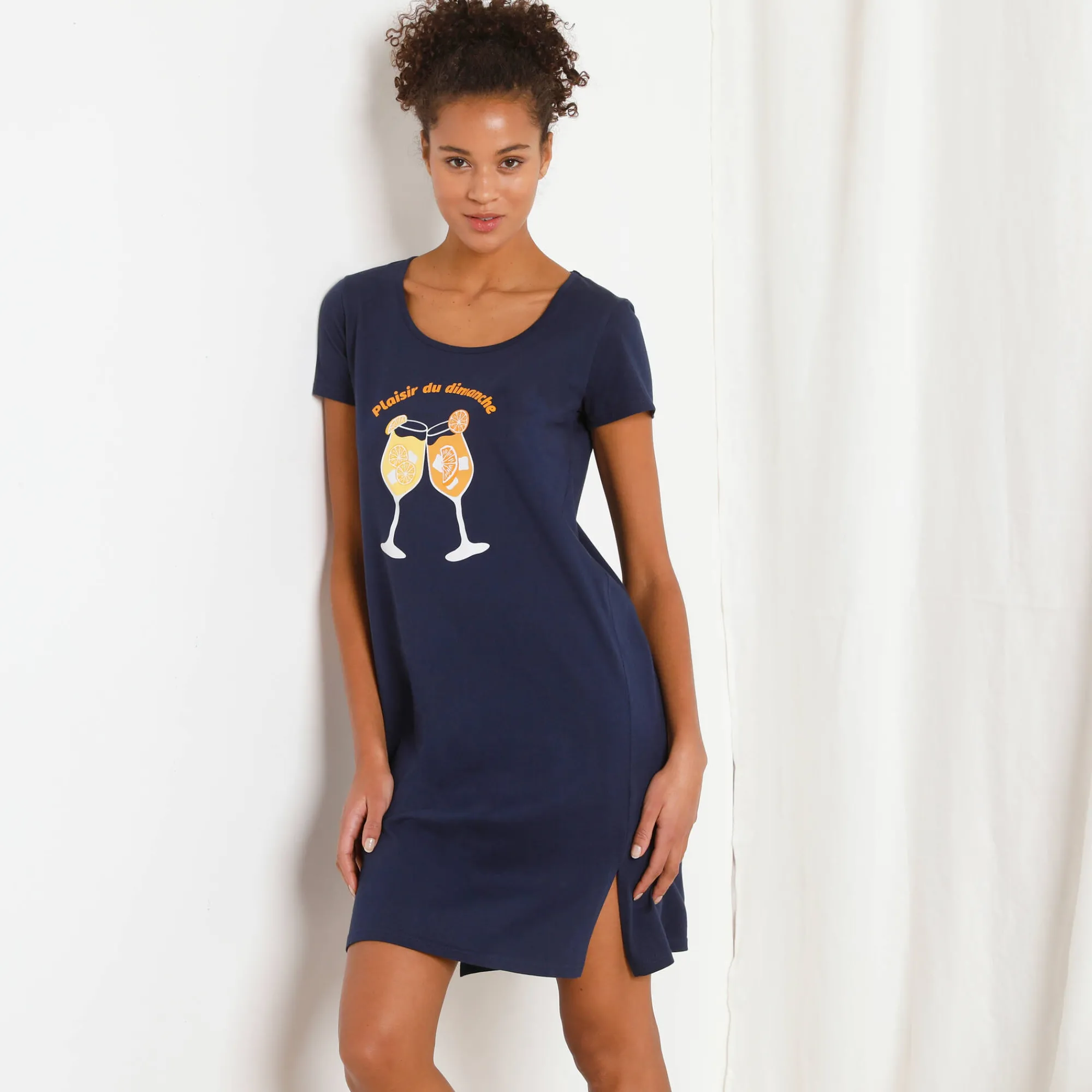 Nachthemd<Blancheporte Kort nachthemd met 'cocktail' print marine