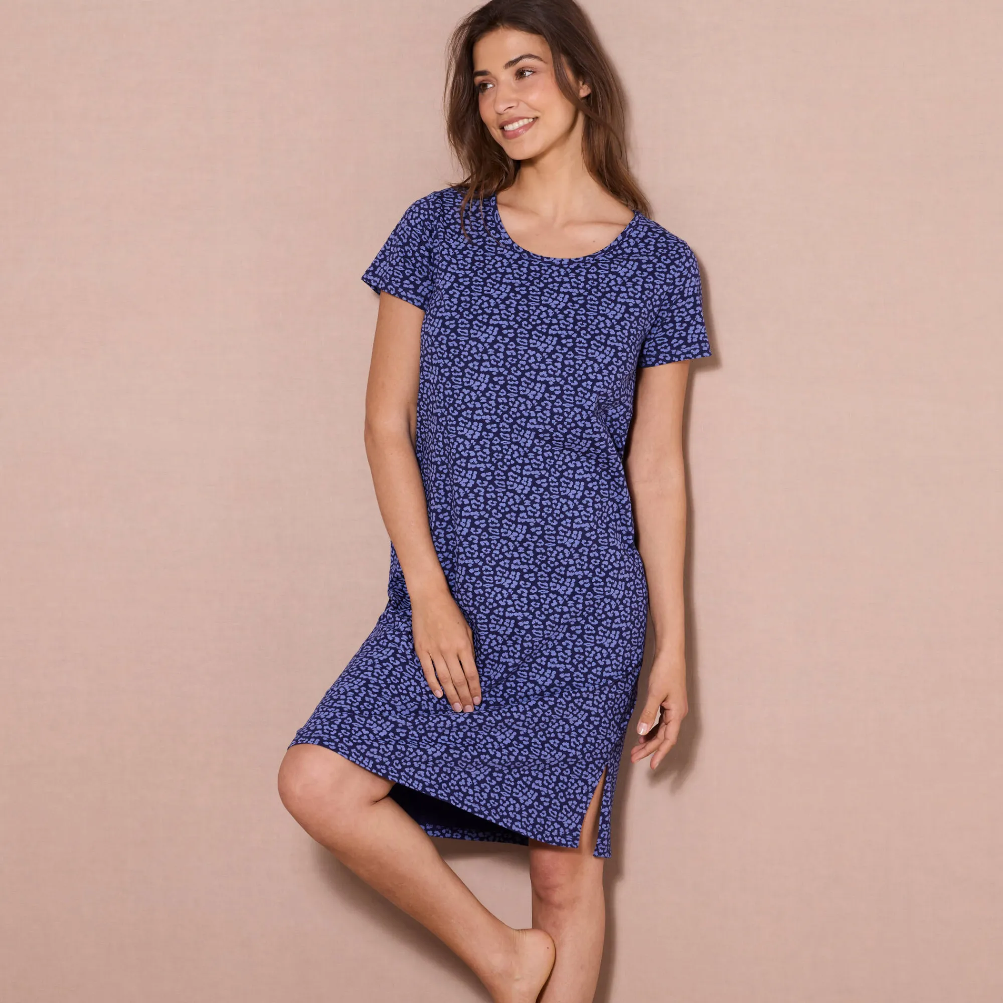Nachthemd<Blancheporte Kort nachthemd met luipaardprint marine