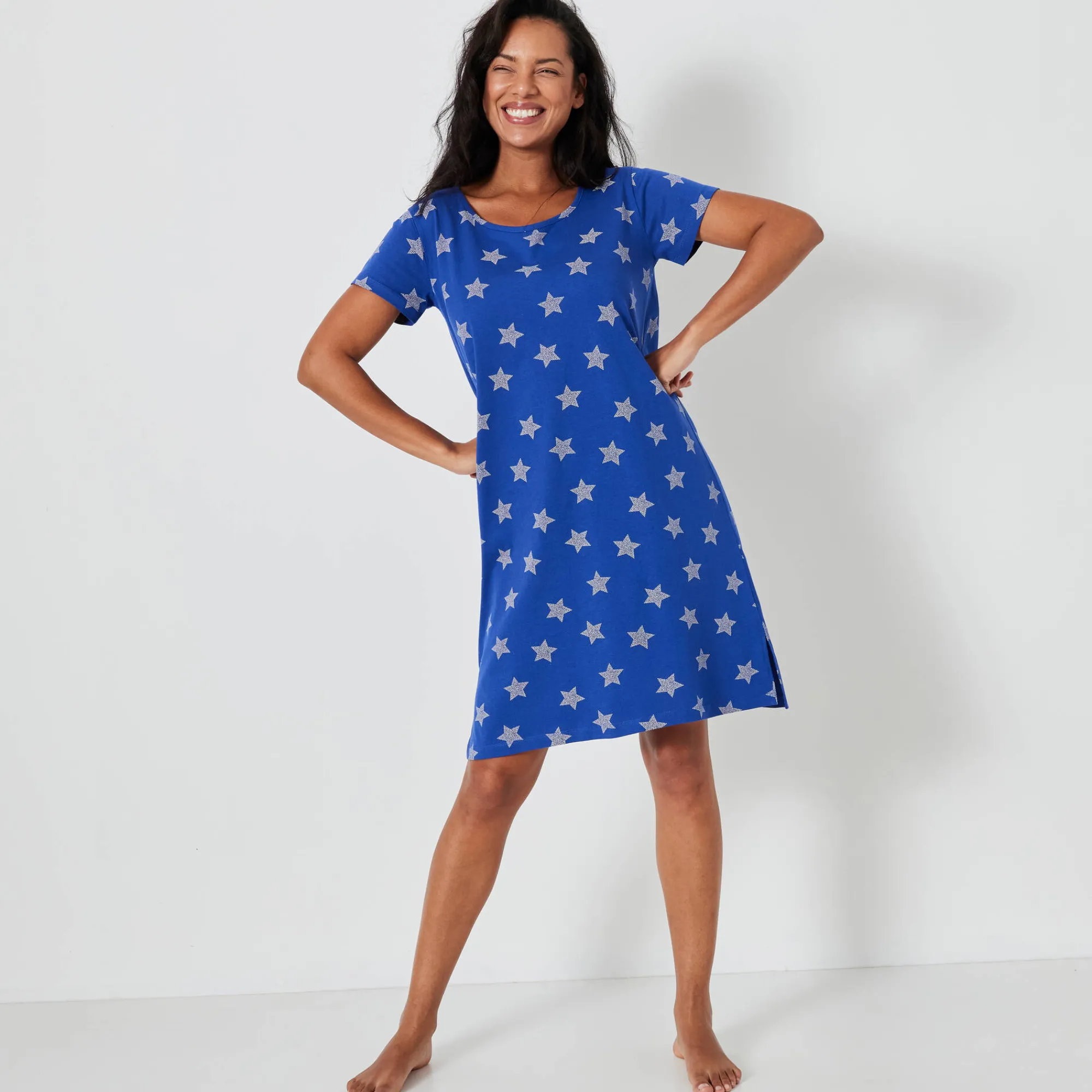 Nachthemd<Blancheporte Kort nachthemd met sterrenprint felblauw