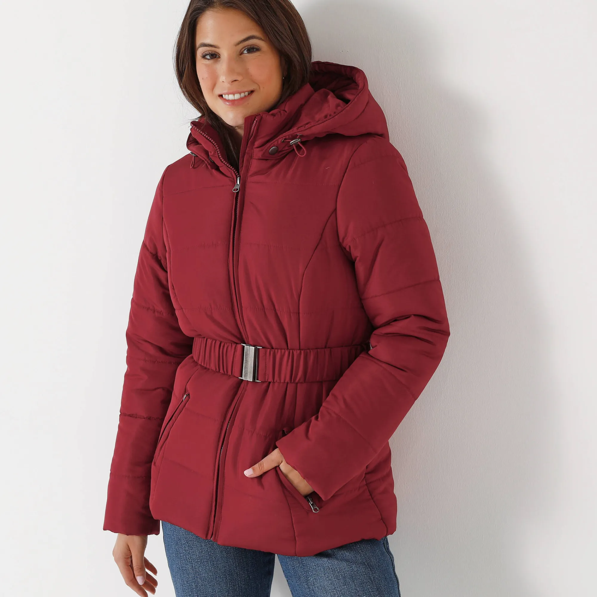 Parka En Donsjas<Colors&Co Korte gewatteerde jas met ceintuur donkerrood