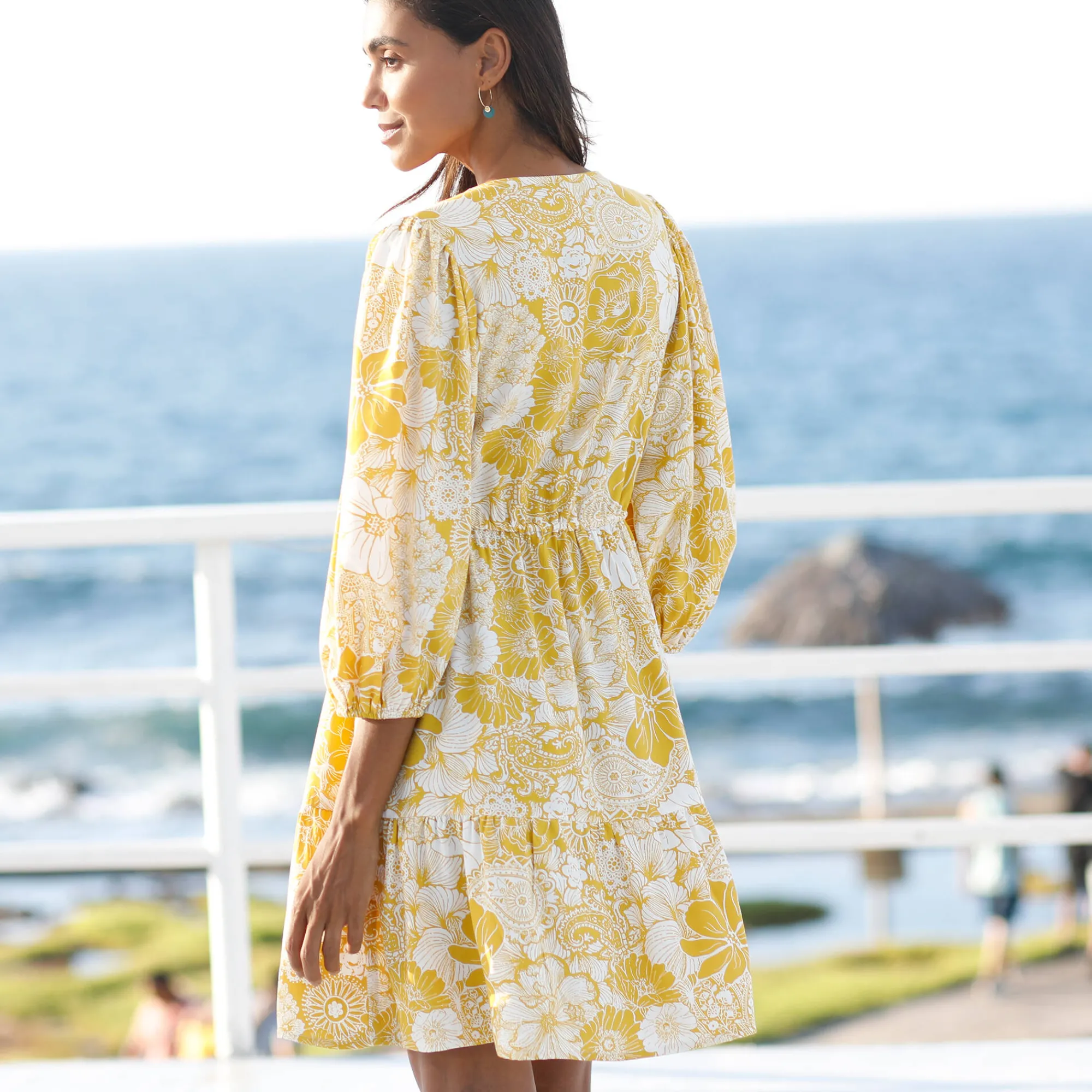 Jurk<Blancheporte Korte jurk met bloemenprint, viscose ecru / kerrie