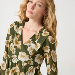Jurk<Blancheporte Korte textuurjurk met bloemenprint kaki