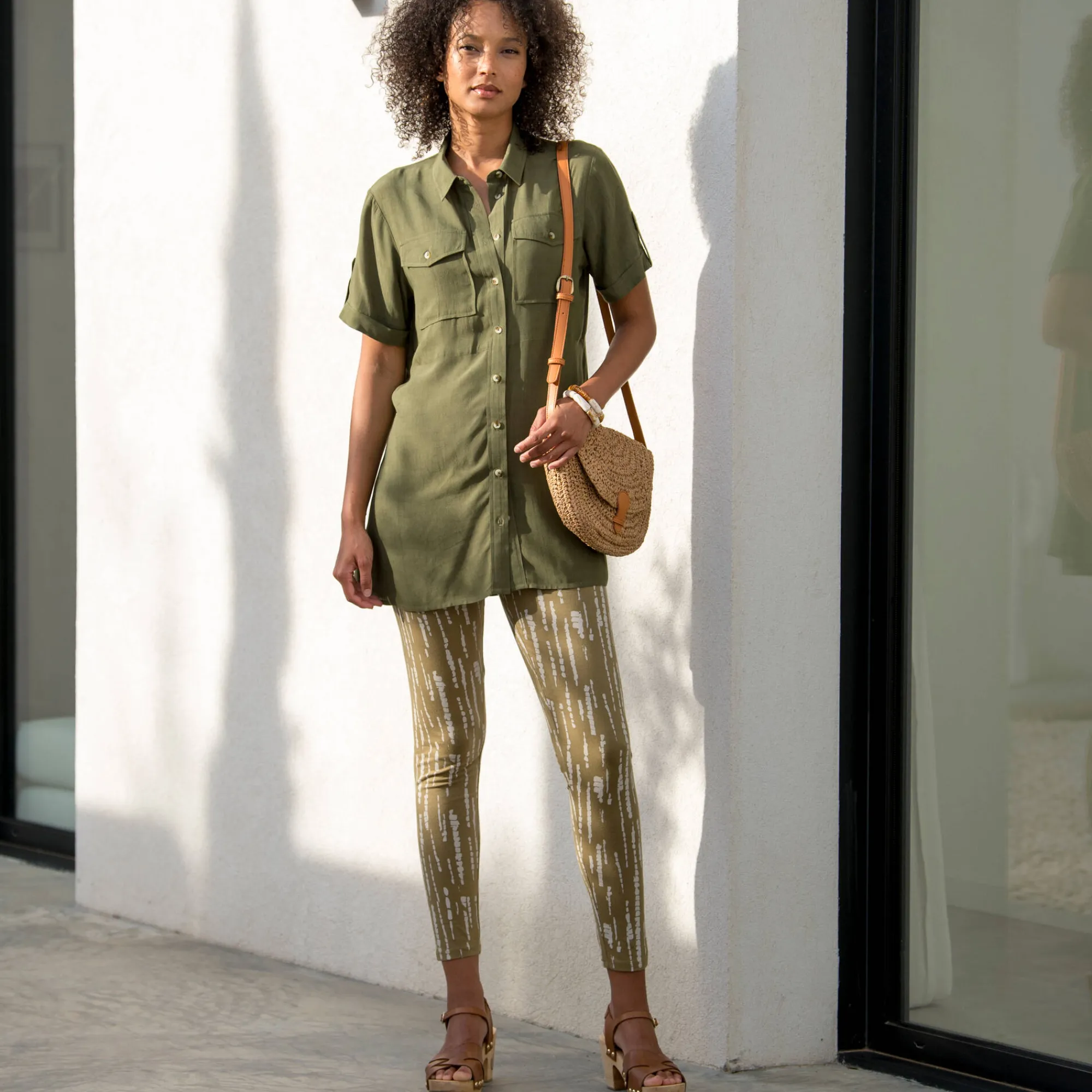 Bloes En Tuniek<Blancheporte Lange, effen tuniek in bloesmodel met zakken, korte mouwen kaki