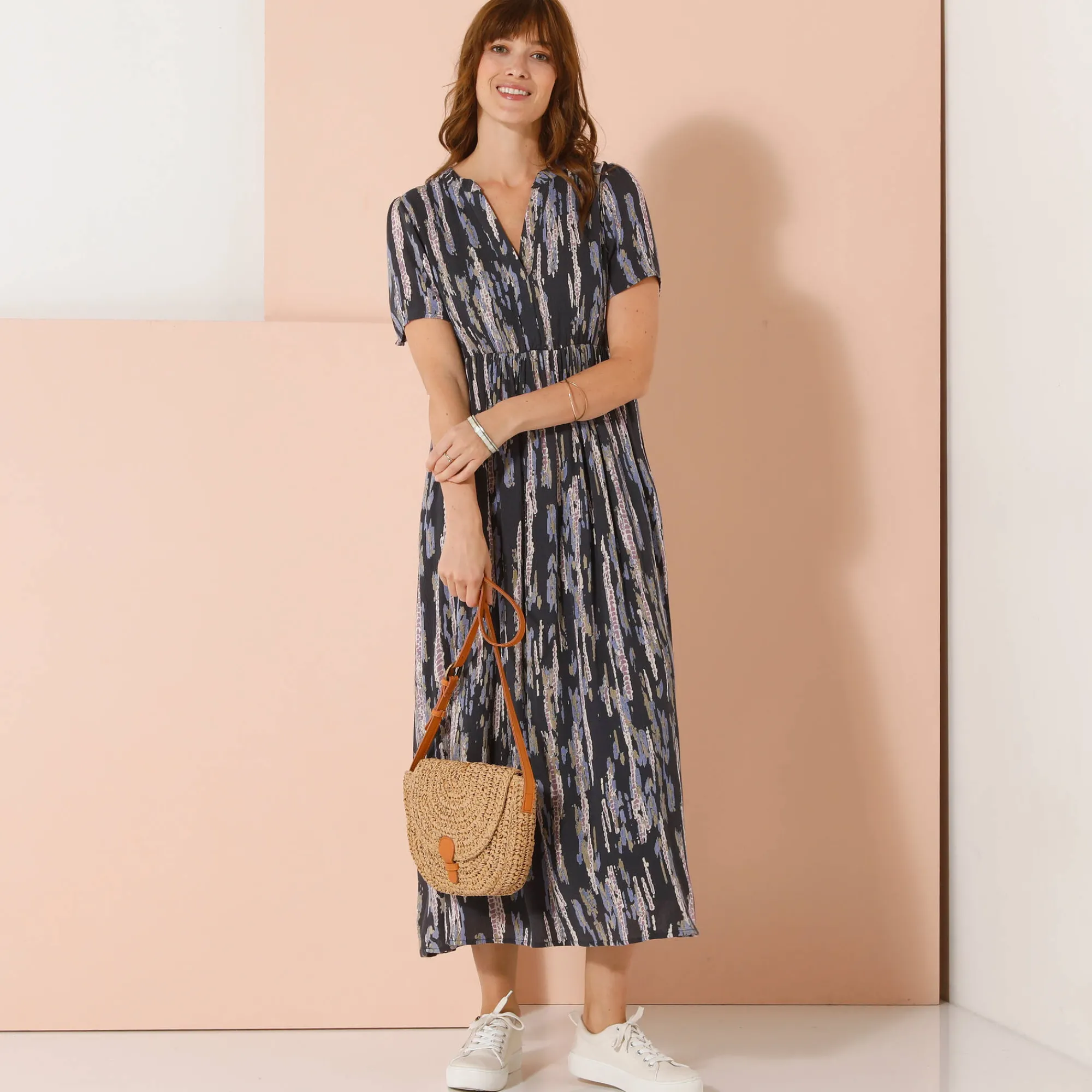 Jurk<Blancheporte Lange jurk in crepon, bedrukt marine / ecru