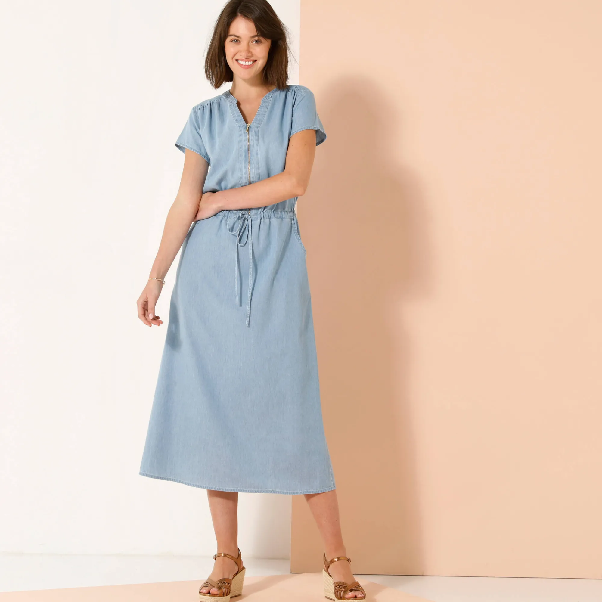 Jurk<Blancheporte Lange jurk met ritskraag, licht denim bleached