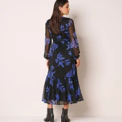 Jurk<Blancheporte Lange jurk met stroken, bedrukte voile zwart / blauw