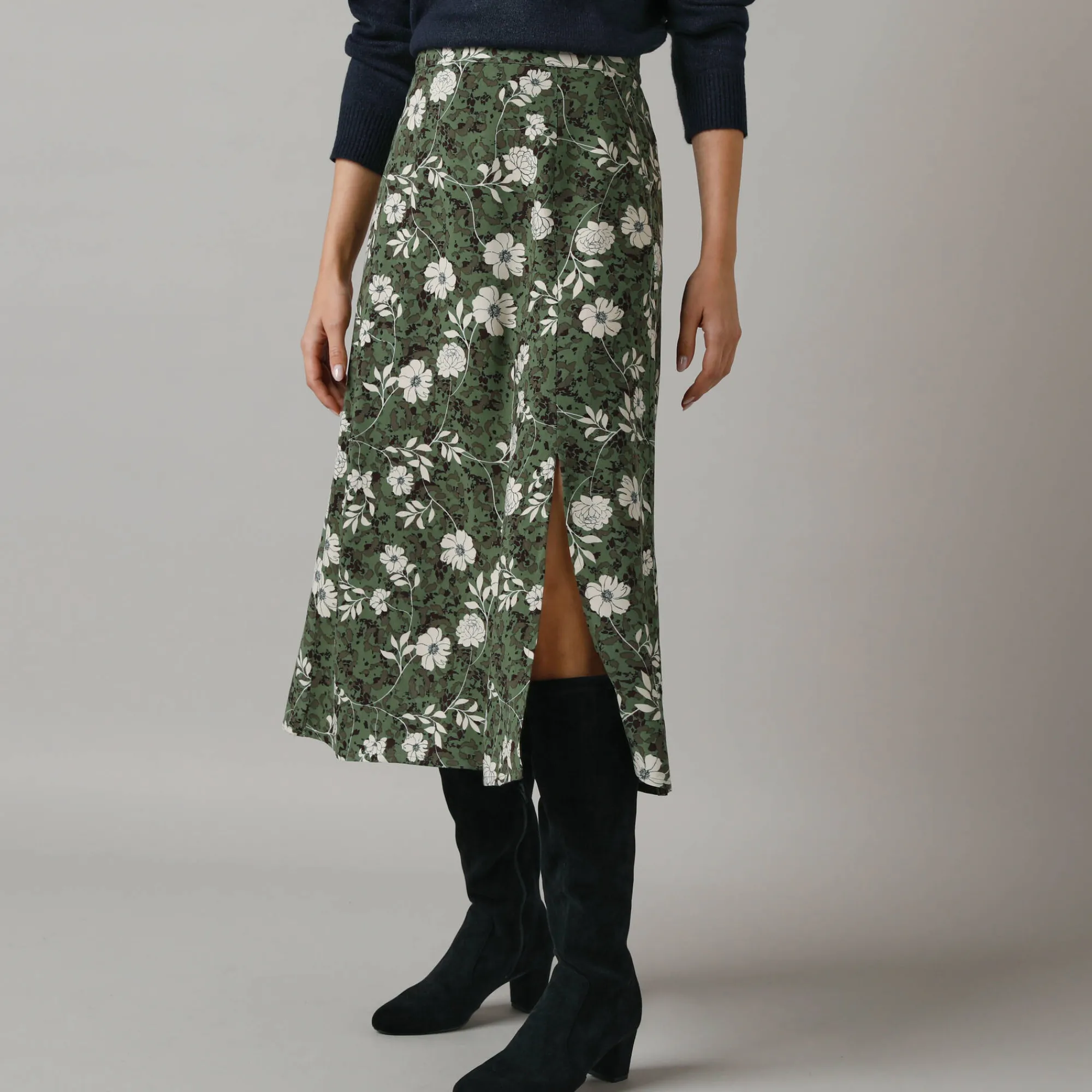 Rok<Lora Zellini Lange rok met split, bloemenprint kaki / ecru