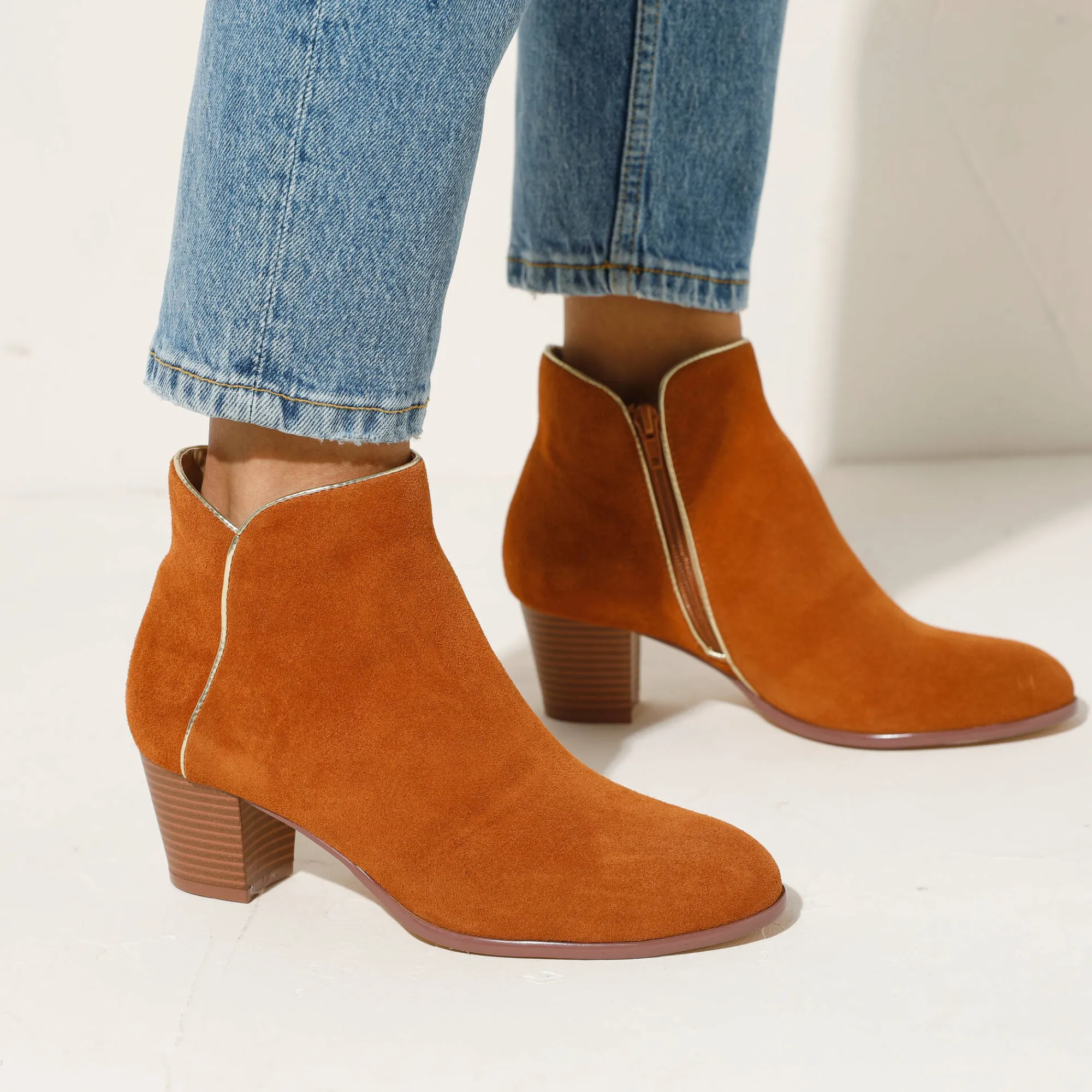 Feestelijke Schoenen|Bottines En Boots<Blancheporte Leren boots met goudkleurig biesje karamel
