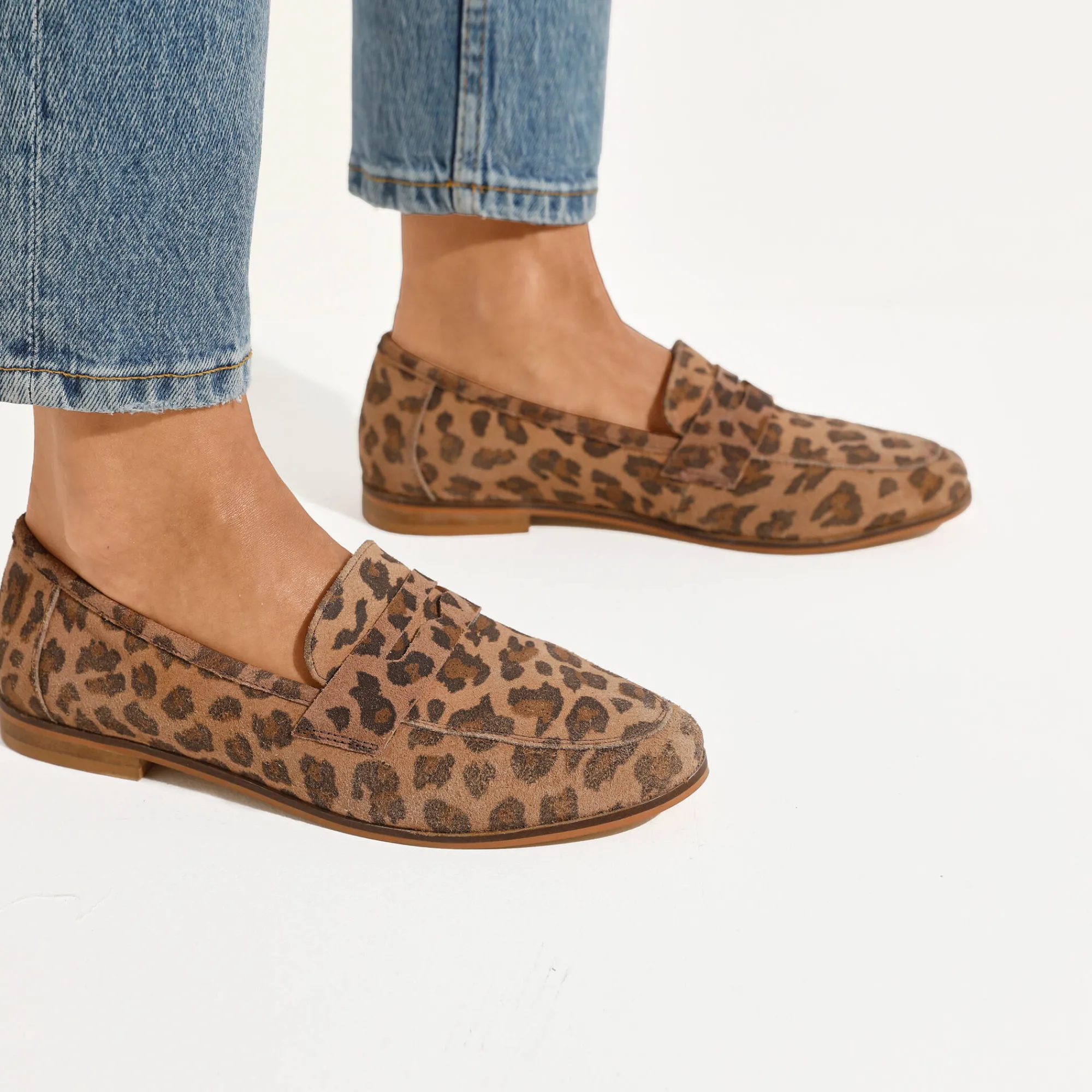Derby's En Mocassins|Schoenen<Blancheporte Leren mocassins met luipaardmotief beige