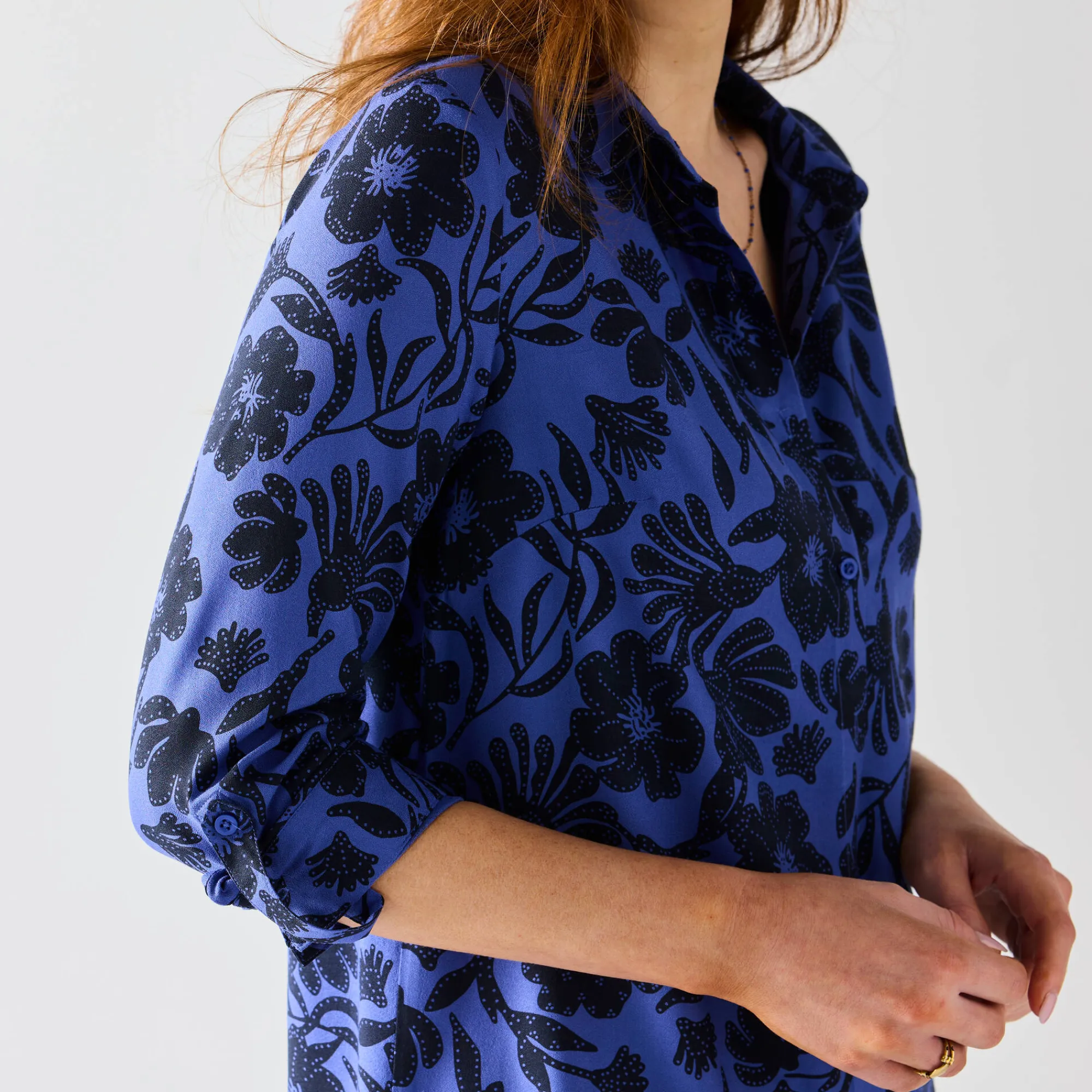 Bloes En Tuniek<Blancheporte Likethemd met tweekleurige print, crêpe blauw / zwart