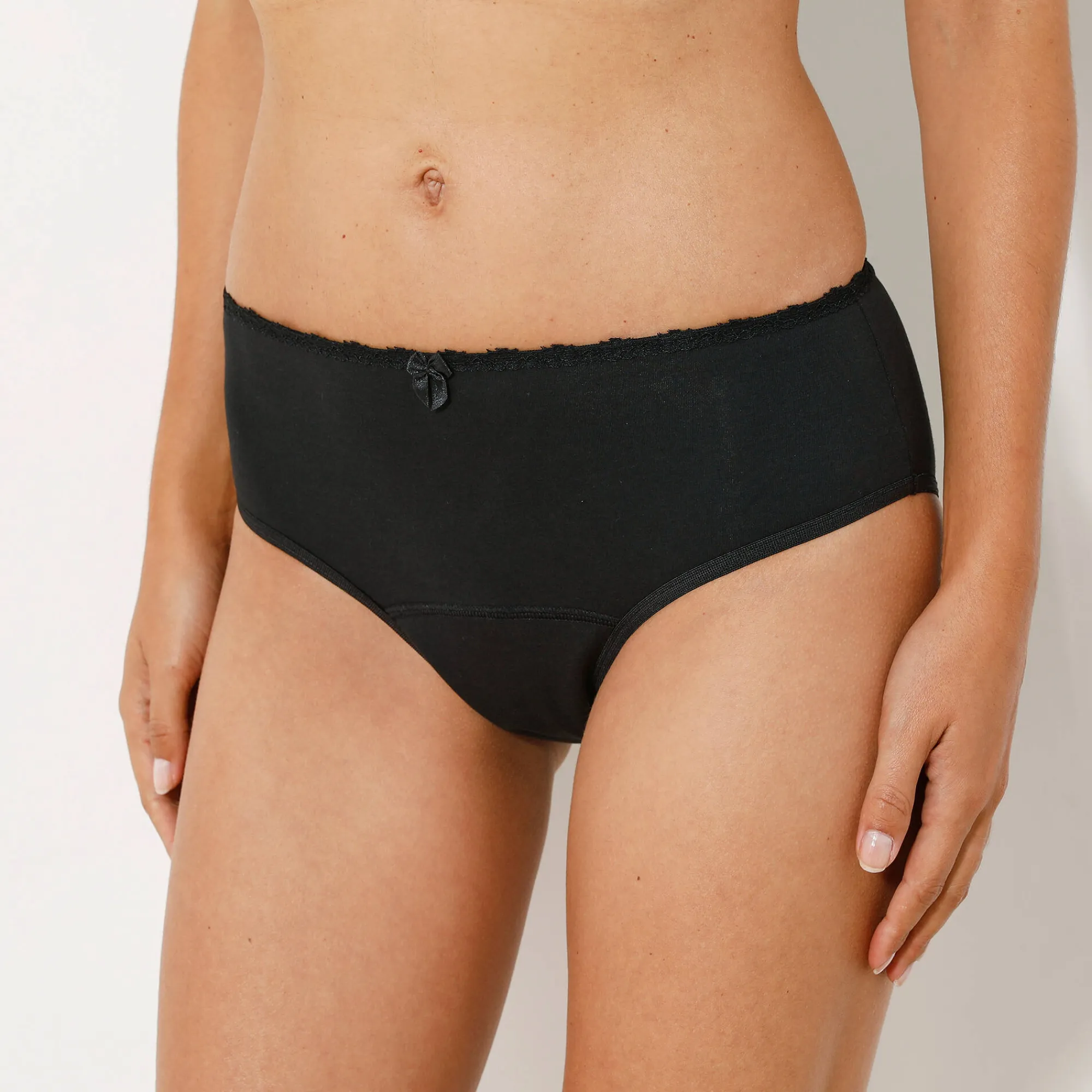 Slip En Shorty<Blancheporte Menstruatieslip met kanten tailleband - maximodel zwart
