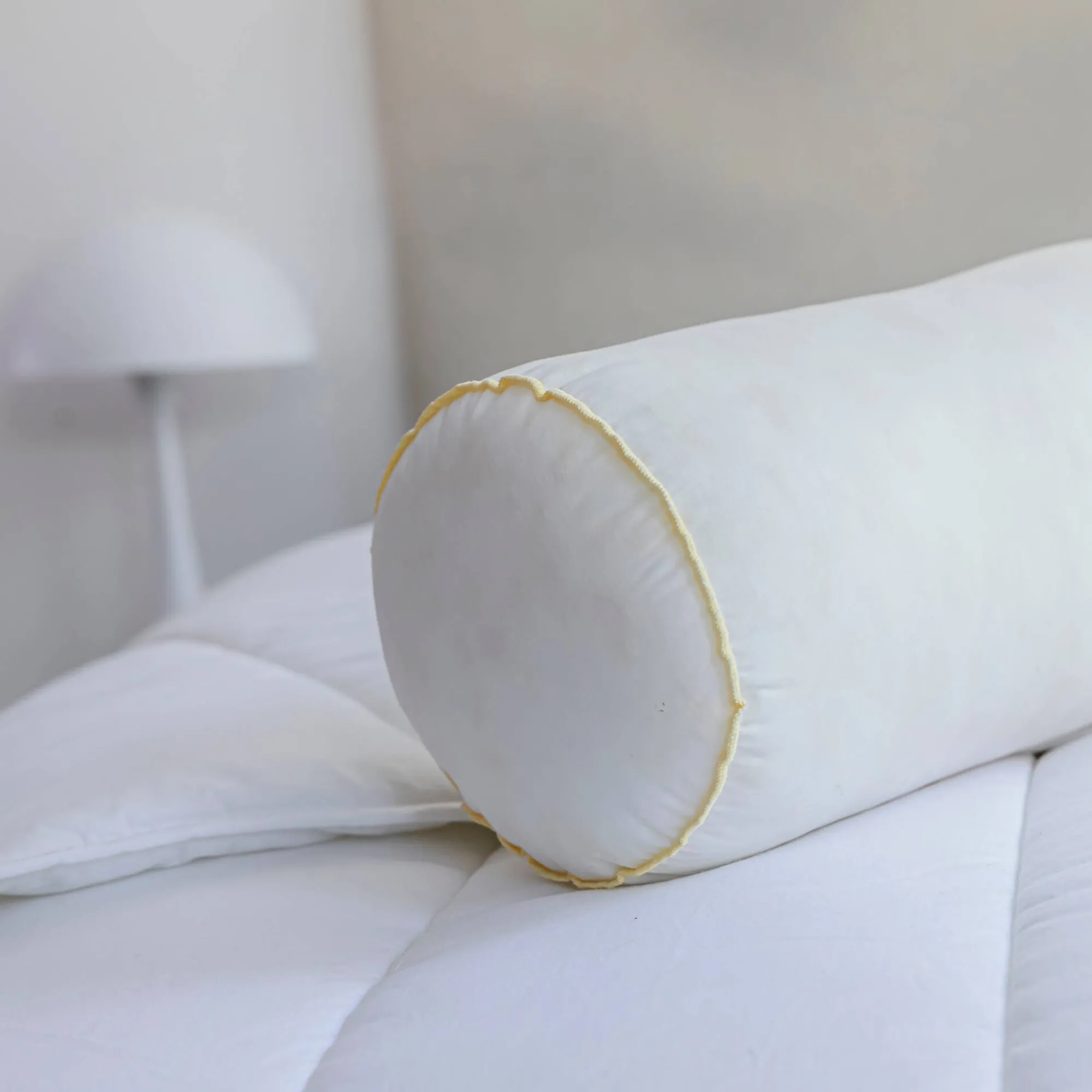 Peluwkussen<Blancheporte Milieuvriendelijk peluwkussen met natuurlijke antimicrobenbehandeling, stevig wit