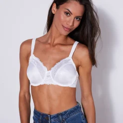 Beha<Triumph Minimizerbeha "Lady Form Soft" - met beugels wit
