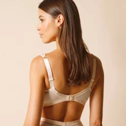 Feestelijke Lingerie|Beha<Blancheporte Modellerende beugelbeha - intense steun huidkleur
