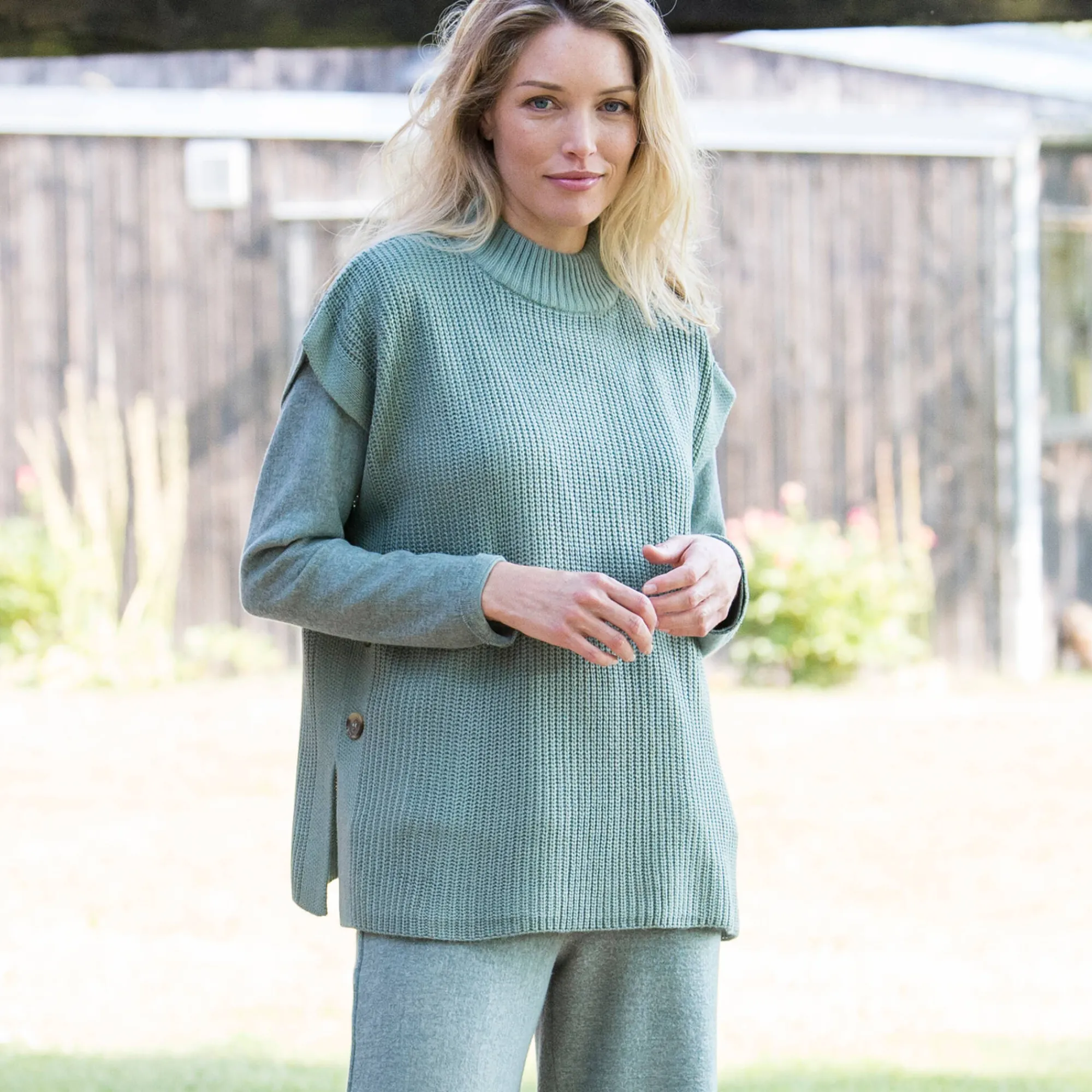 Trui En Vest<Blancheporte Mouwloze trui met opstaande kraag, pareltricot lichtkaki