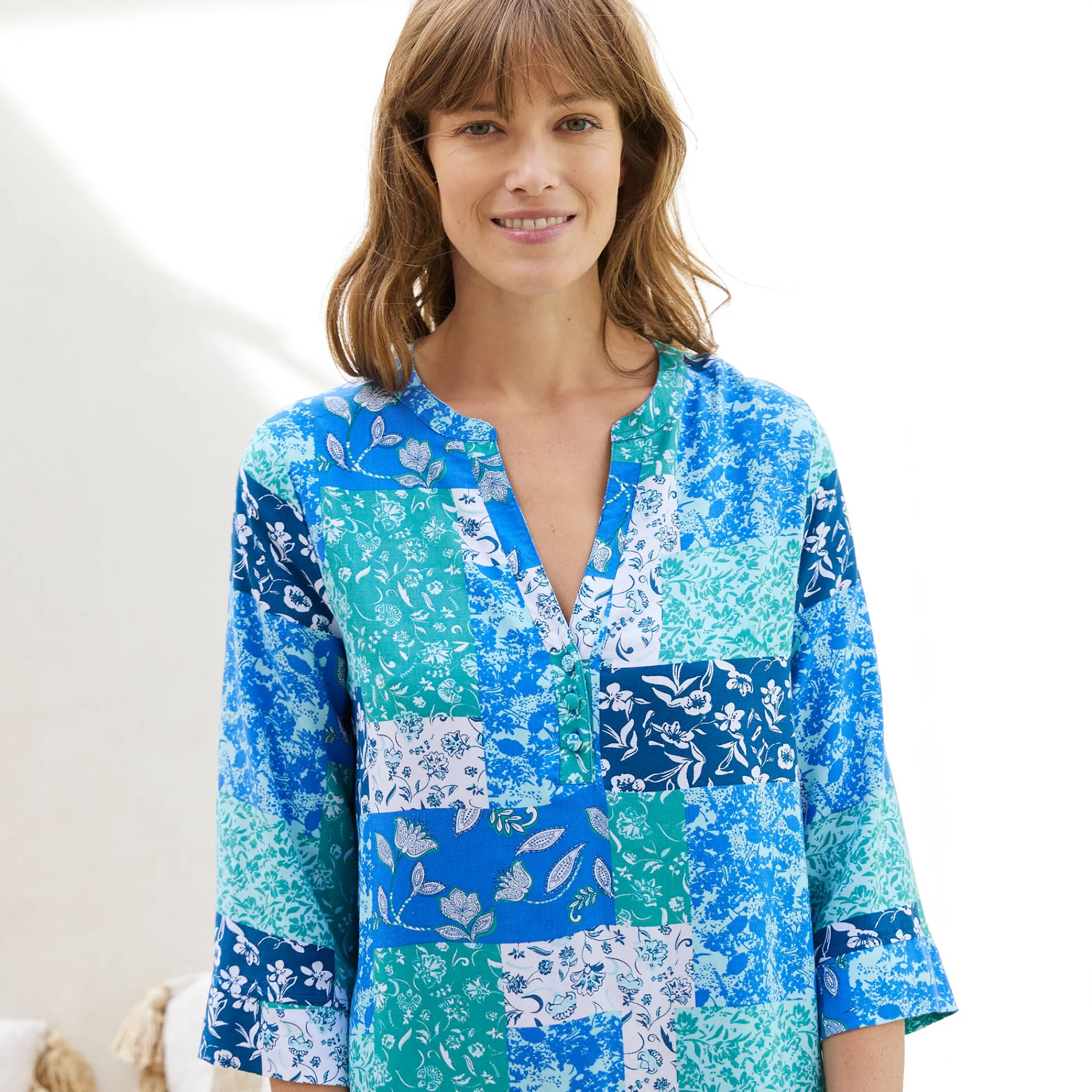 Nachthemd<Blancheporte Nachthemd in liketmodel met patchworkprint blauw