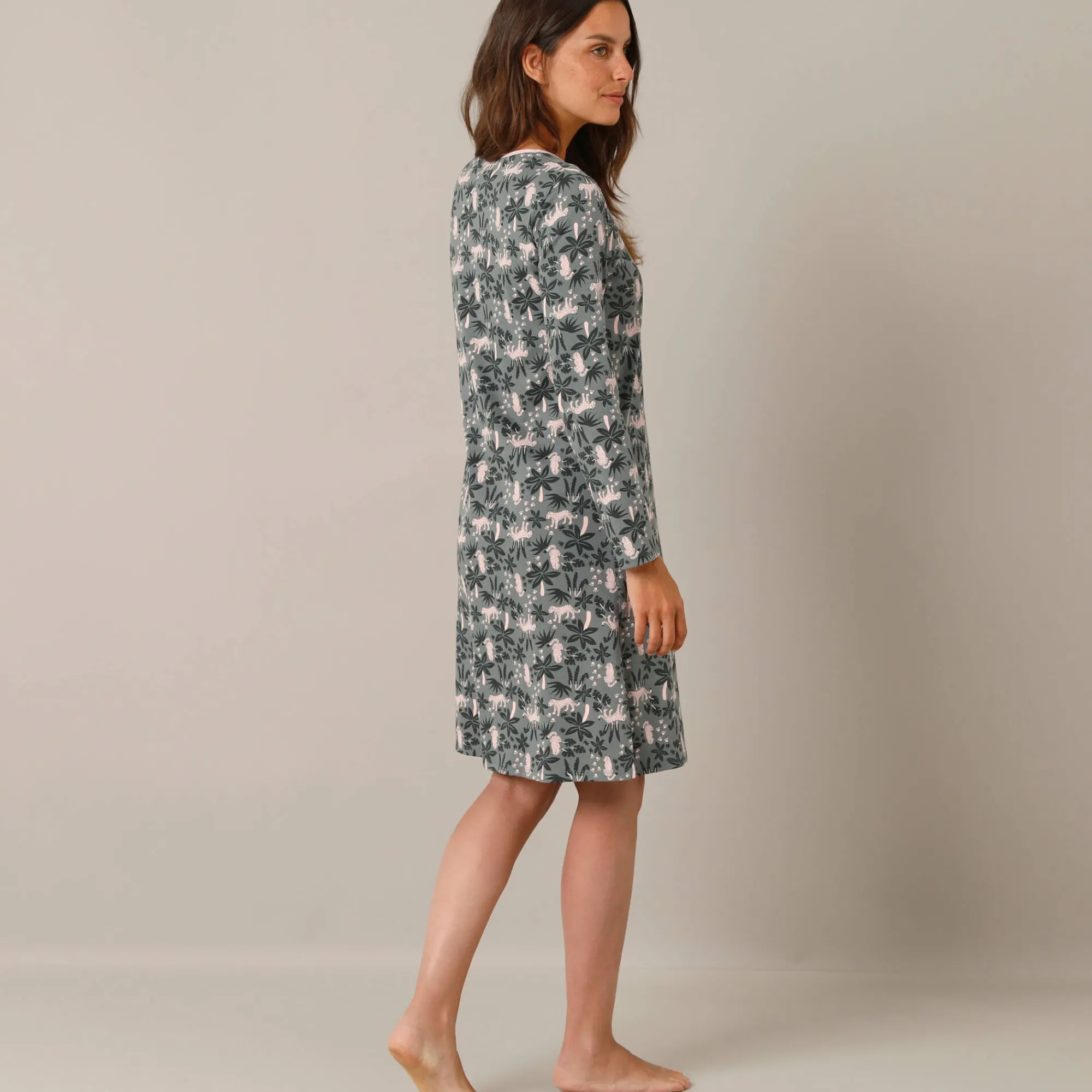 Nachthemd<Blancheporte Nachthemd met jungleprint grijs / roze