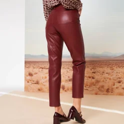 Broek<Lora Zellini Nauwsluitende 7/8-broek, gecoat aspect bordeaux