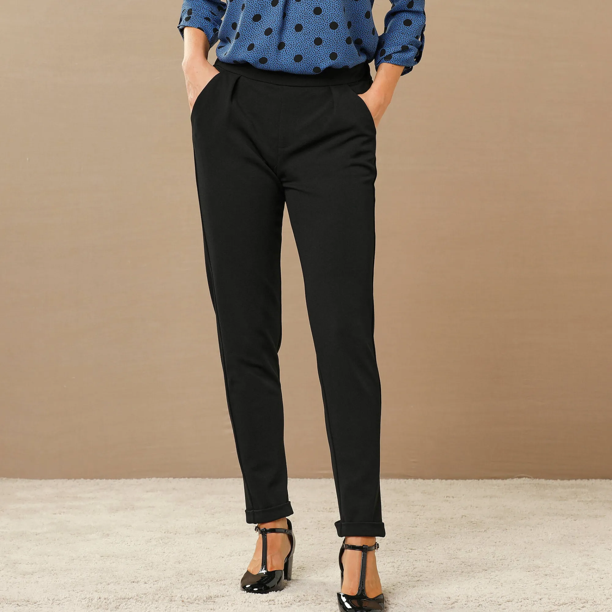 Broek<Blancheporte Nauwsluitende 7/8-broek in crêpe zwart