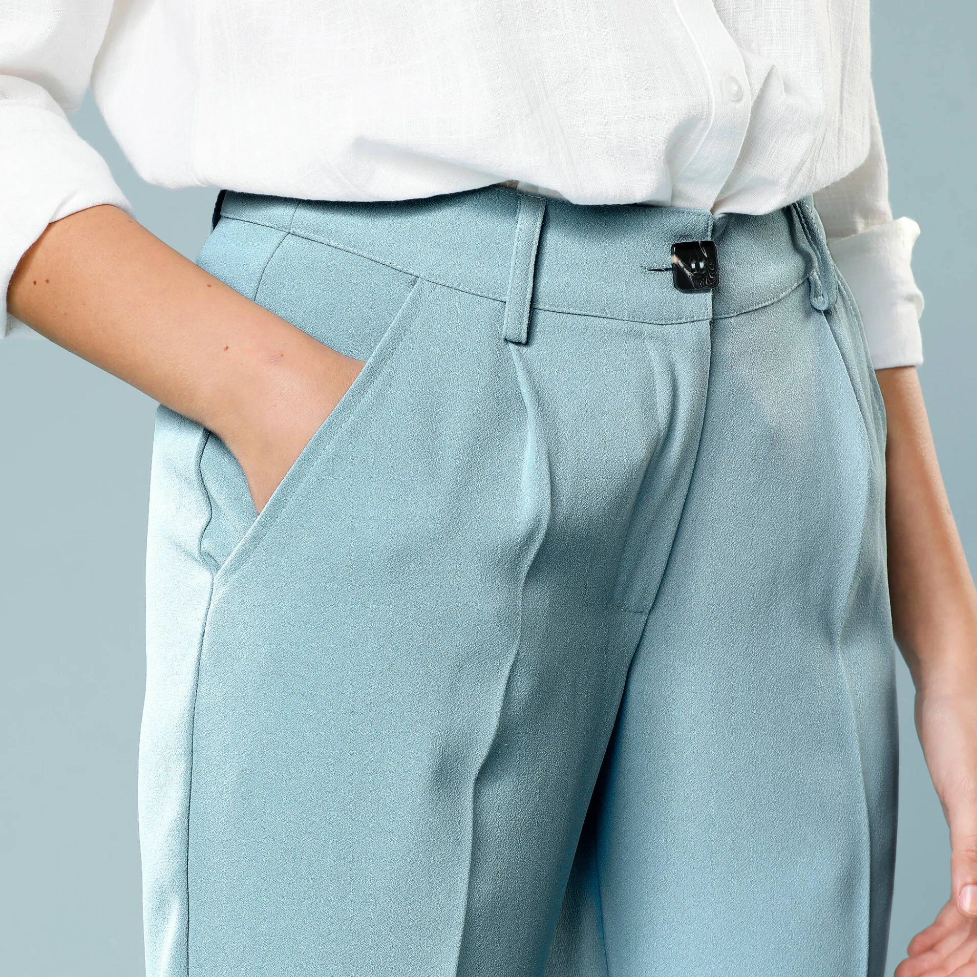 Broek|Jurk<Blancheporte Nauwsluitende 7/8-broek, speciaal voor kleine lengtes hemelsblauw