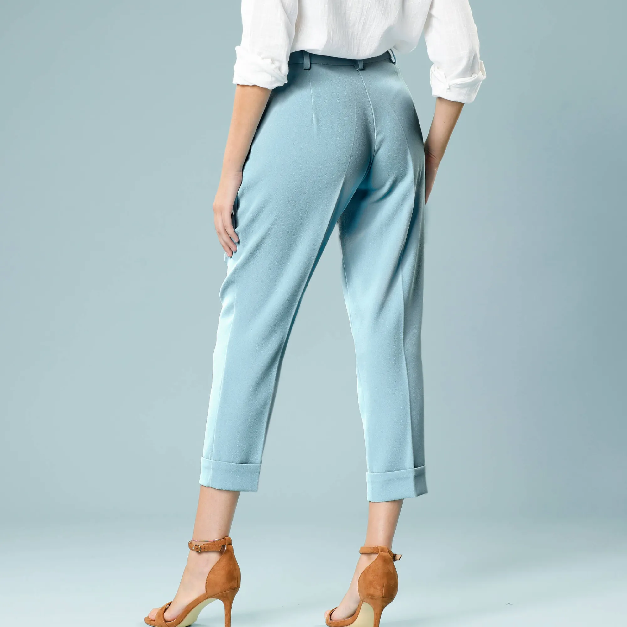 Broek|Jurk<Blancheporte Nauwsluitende 7/8-broek, speciaal voor kleine lengtes hemelsblauw