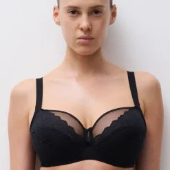 Beha<Chantelle Omhullende beha in kant Floral touch - met beugels zwart