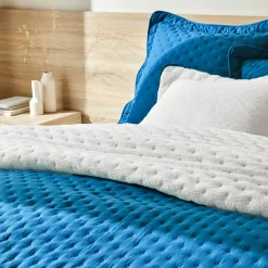 Deken En Bedsprei|Deken, Boutis En Bedsprei<Blancheporte Omkeerbaar deken in gematelasseerde microvezel/sherpa pauwblauw