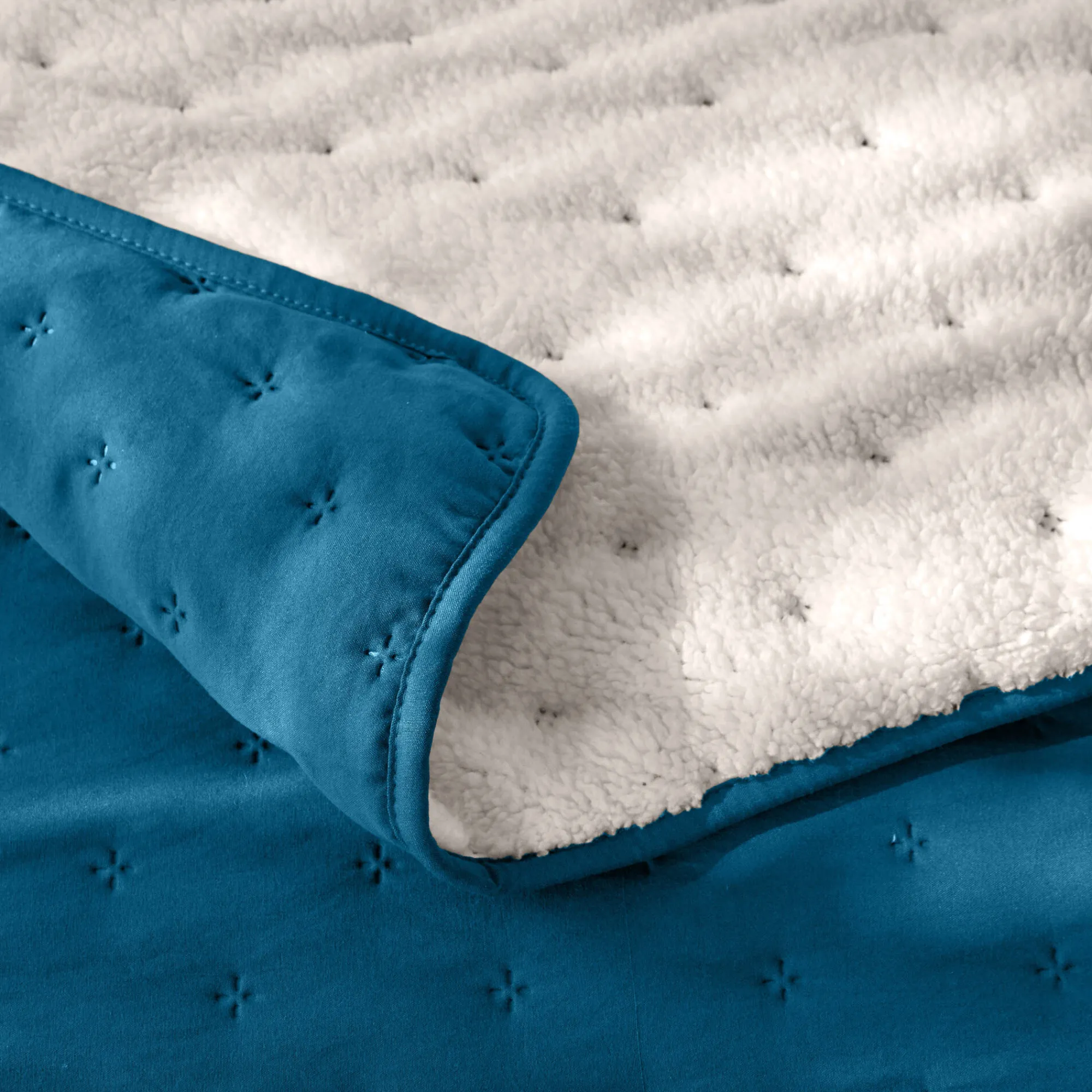 Deken En Bedsprei|Deken, Boutis En Bedsprei<Blancheporte Omkeerbaar deken in gematelasseerde microvezel/sherpa pauwblauw