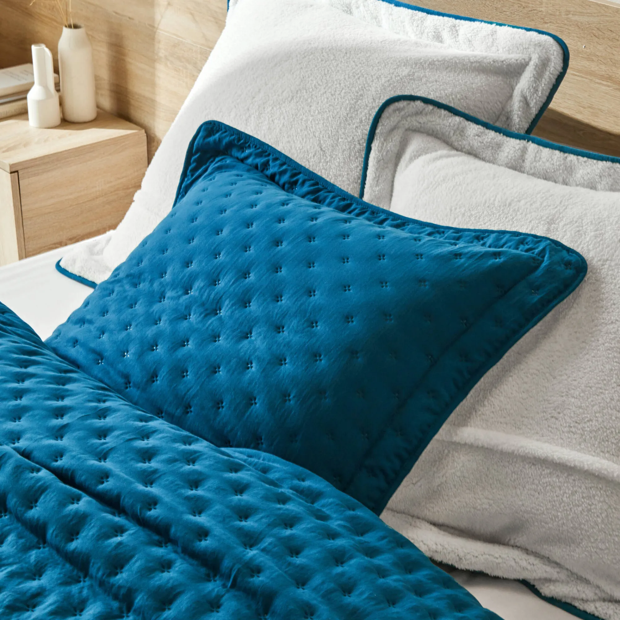 Deken En Bedsprei|Deken, Boutis En Bedsprei<Blancheporte Omkeerbaar deken in gematelasseerde microvezel/sherpa pauwblauw