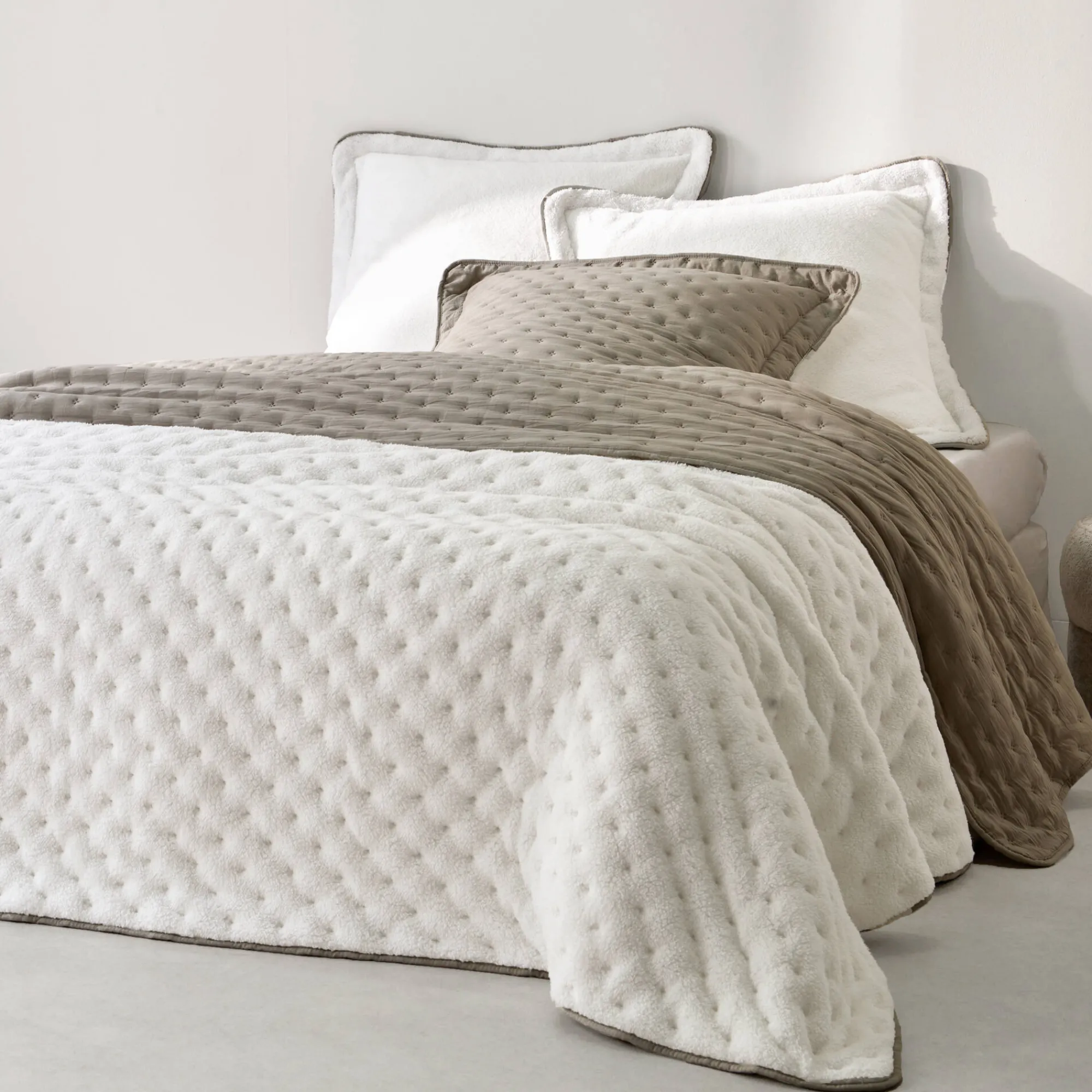 Deken En Bedsprei|Deken, Boutis En Bedsprei<Blancheporte Omkeerbaar deken in gematelasseerde microvezel/sherpa beige