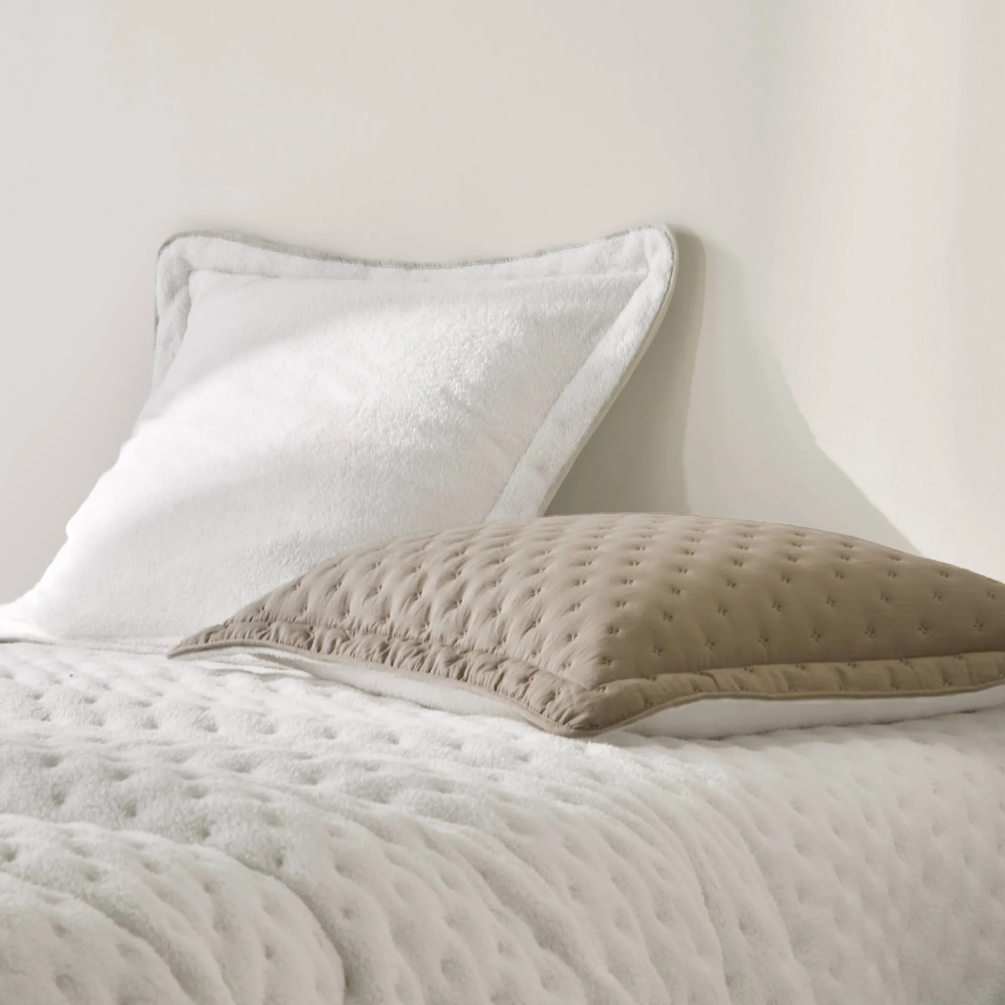 Deken En Bedsprei|Deken, Boutis En Bedsprei<Blancheporte Omkeerbaar deken in gematelasseerde microvezel/sherpa beige