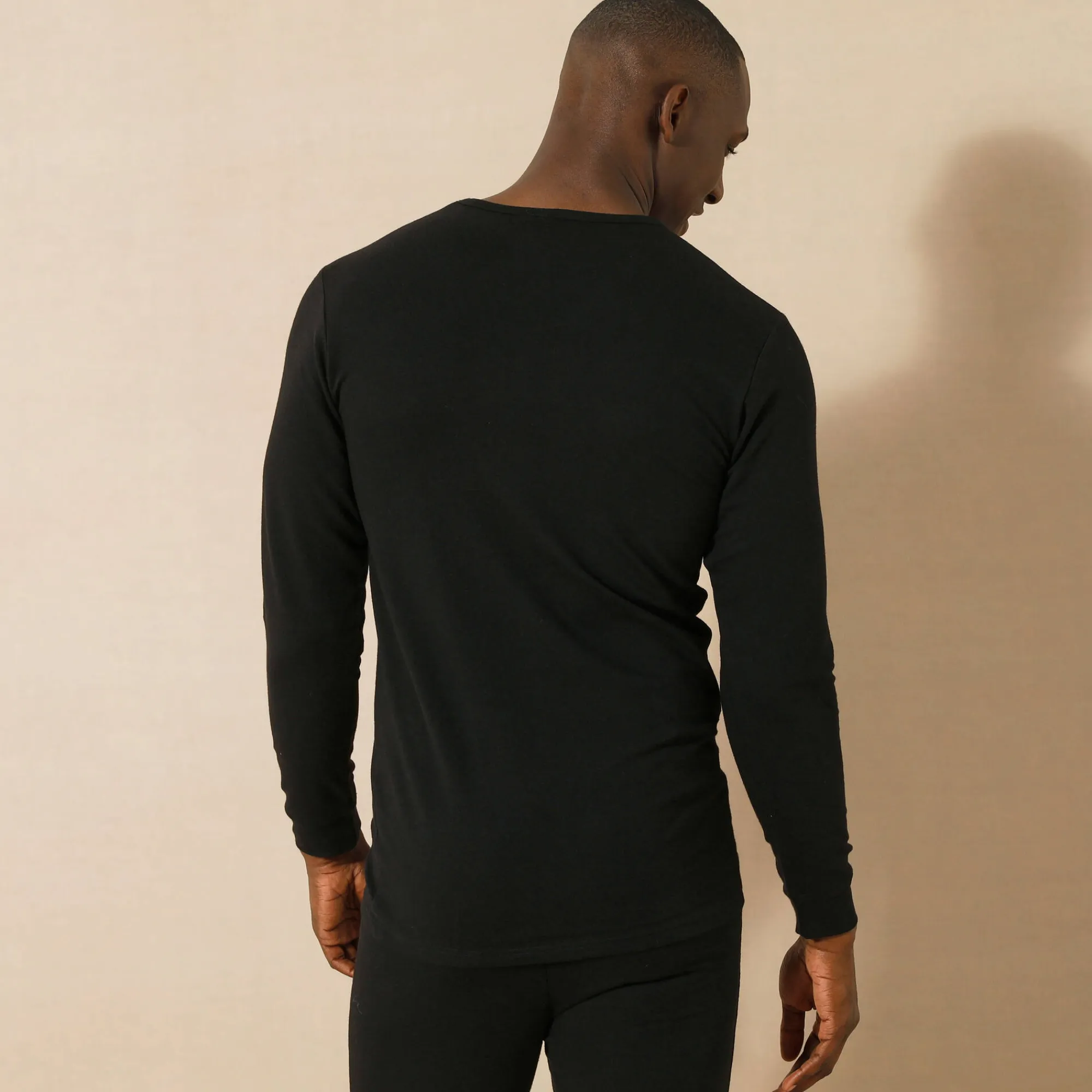 Ondergoed<Thermoperle Ondershirt voor heren, V-hals en lange mouwen, matige warmte - set van 2 zwart