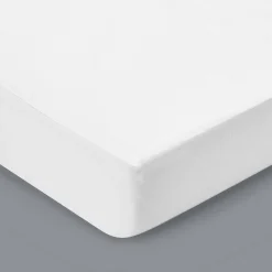 Matrasbeschermer<Blancheporte Ondoorlatende matrasbeschermer in molton van gerecycleerd katoen, hoeken van 29 cm wit