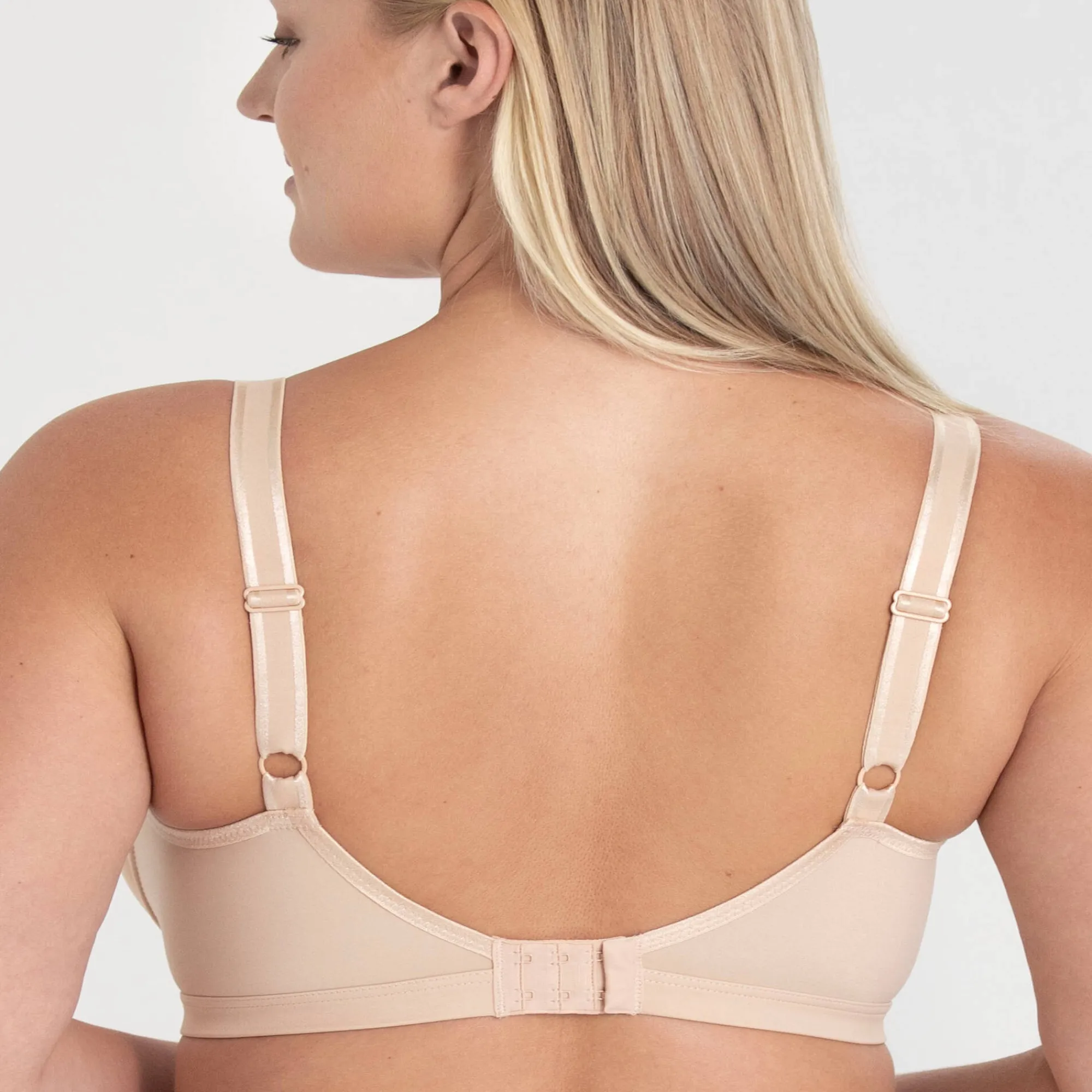 Beha<Miss Mary Of Sweden Onzichtbare beha "Confident" met voorgevormde cups - met beugels beige